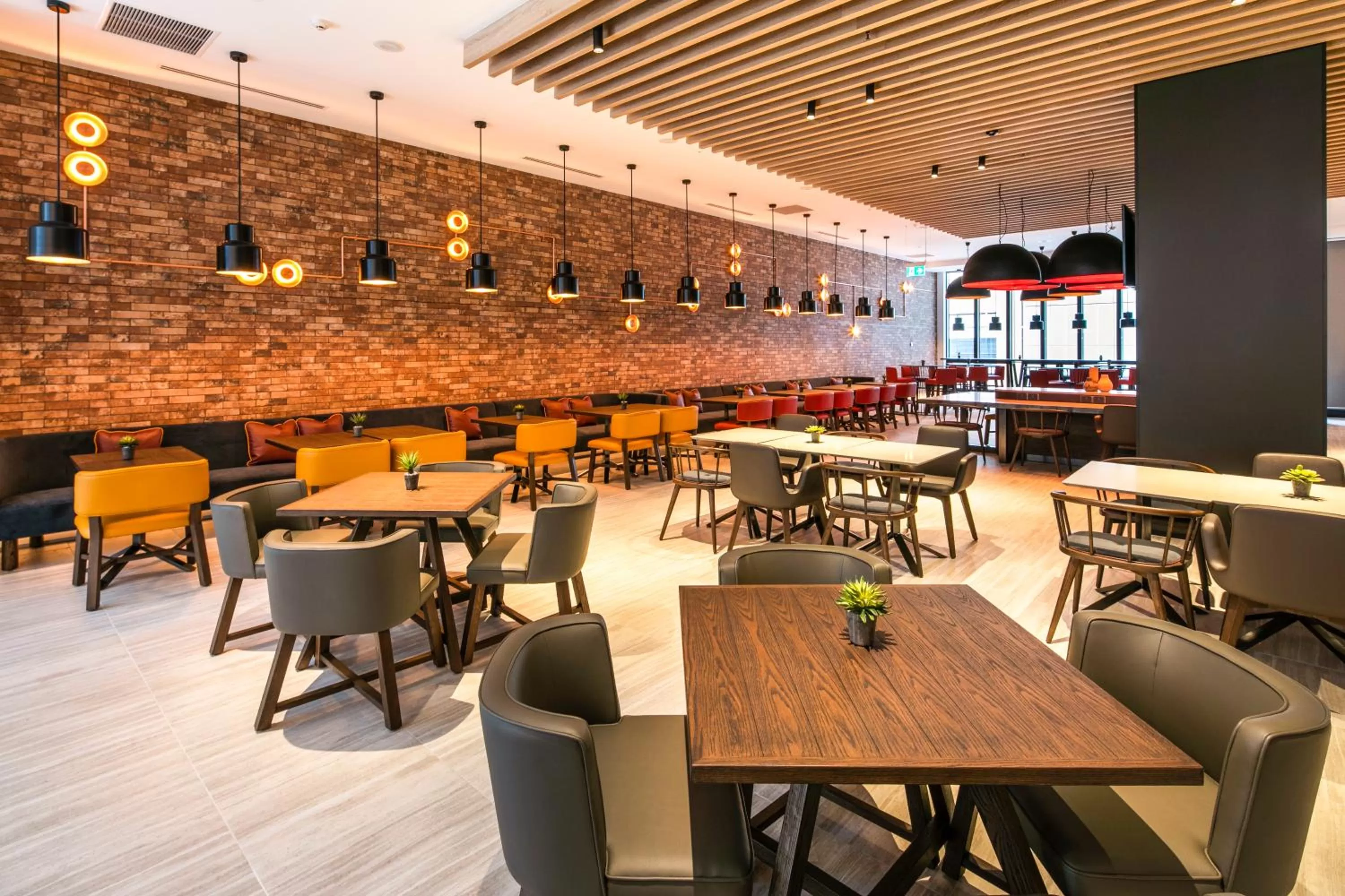 Restaurant/places to eat in Holiday Inn Express Melbourne Little Collins by IHG