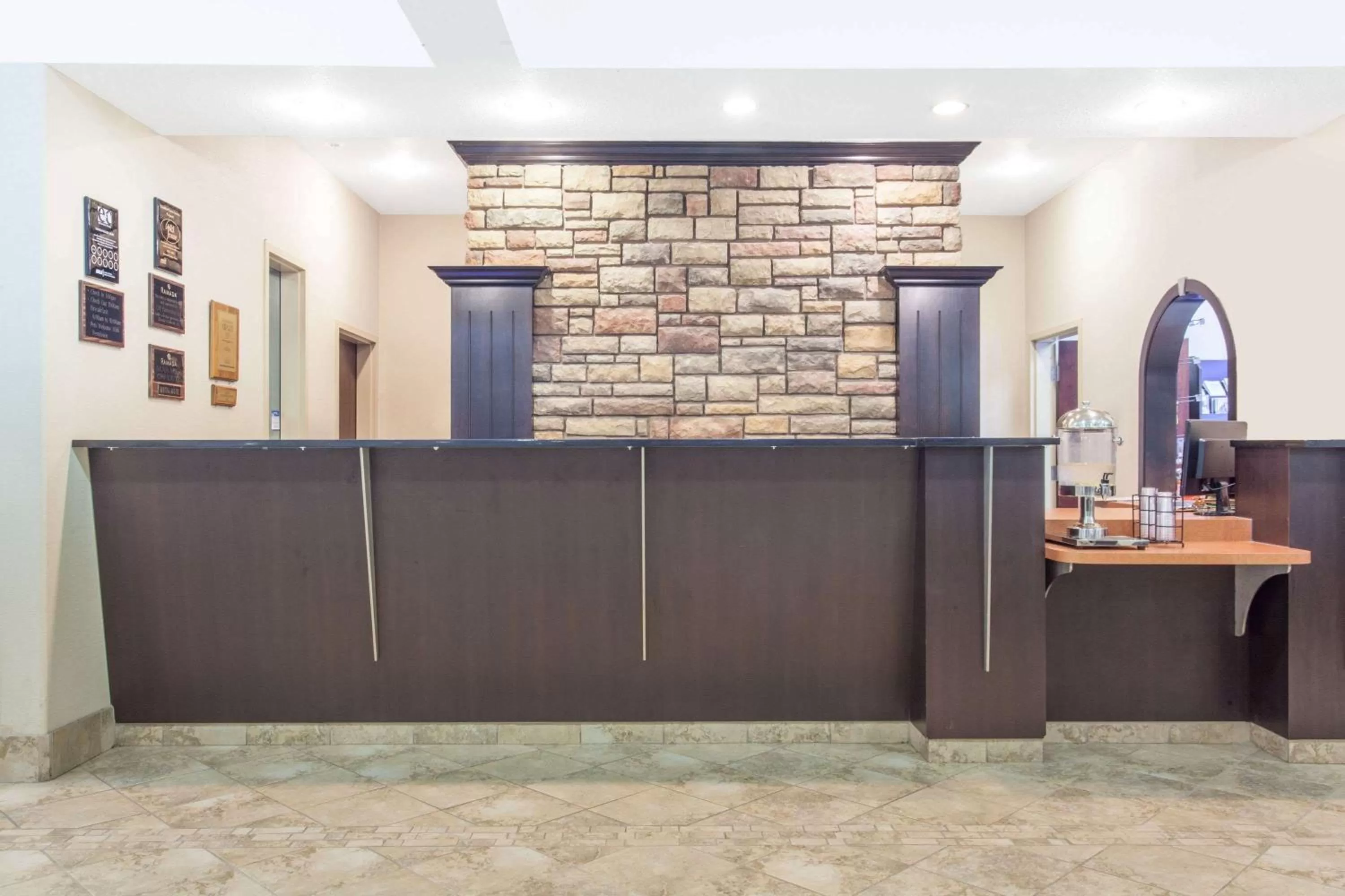Lobby or reception in Ramada by Wyndham Pincher Creek