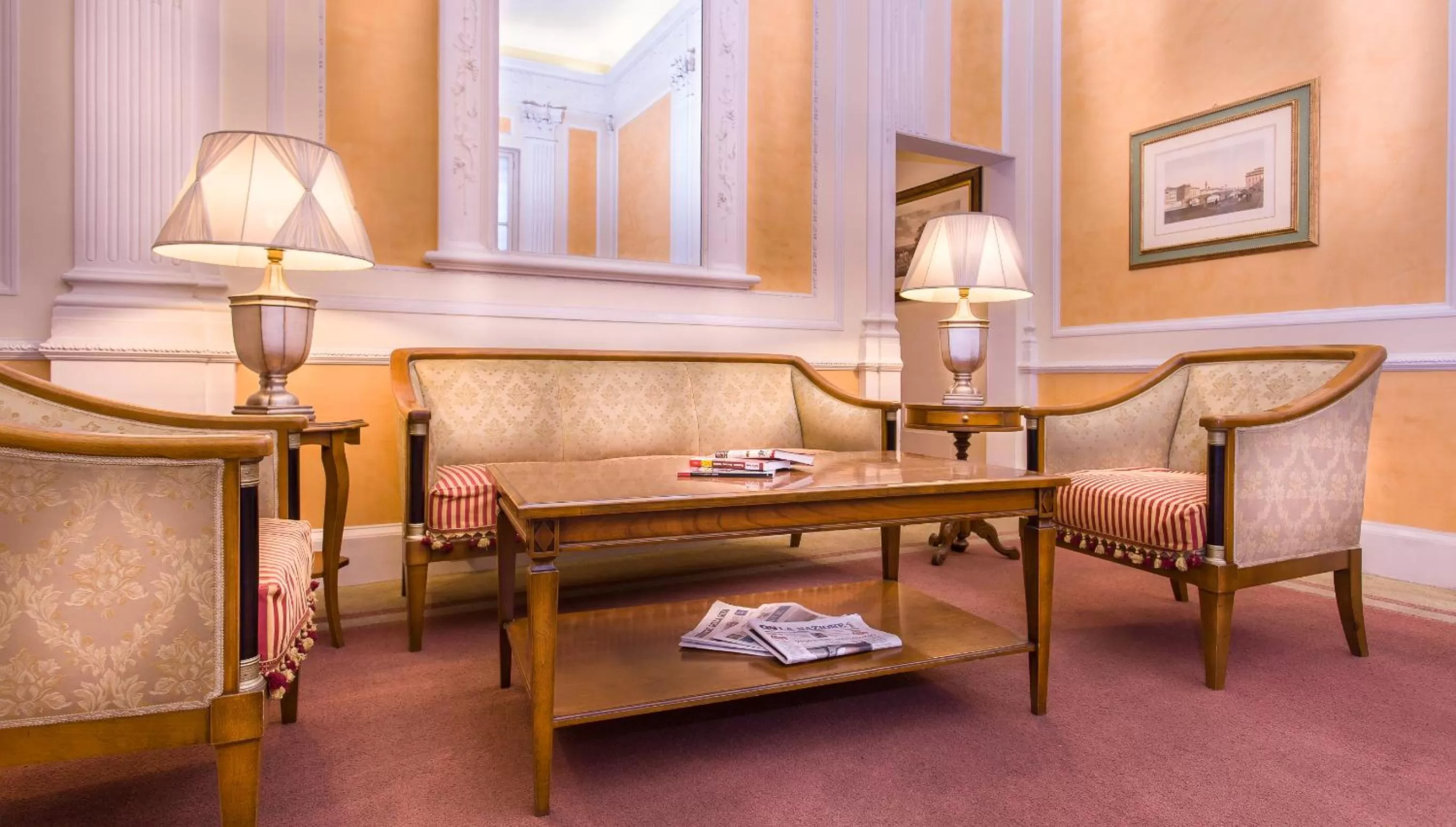 Communal lounge/ TV room in Hotel La Fortezza