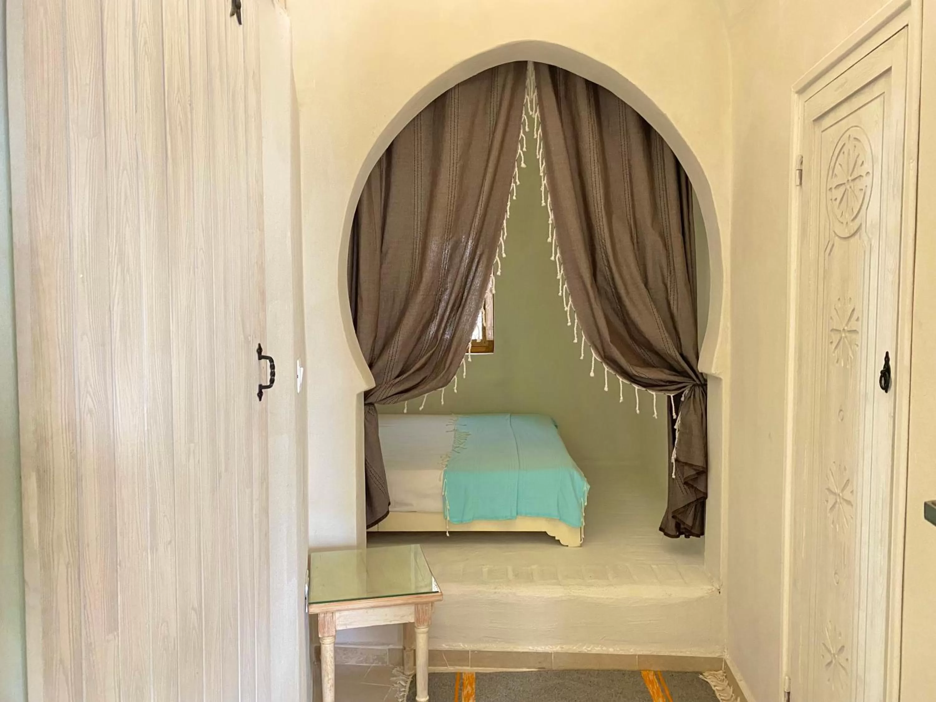 Bed in Hôtel Djerba Authentique - Au centre de Midoun