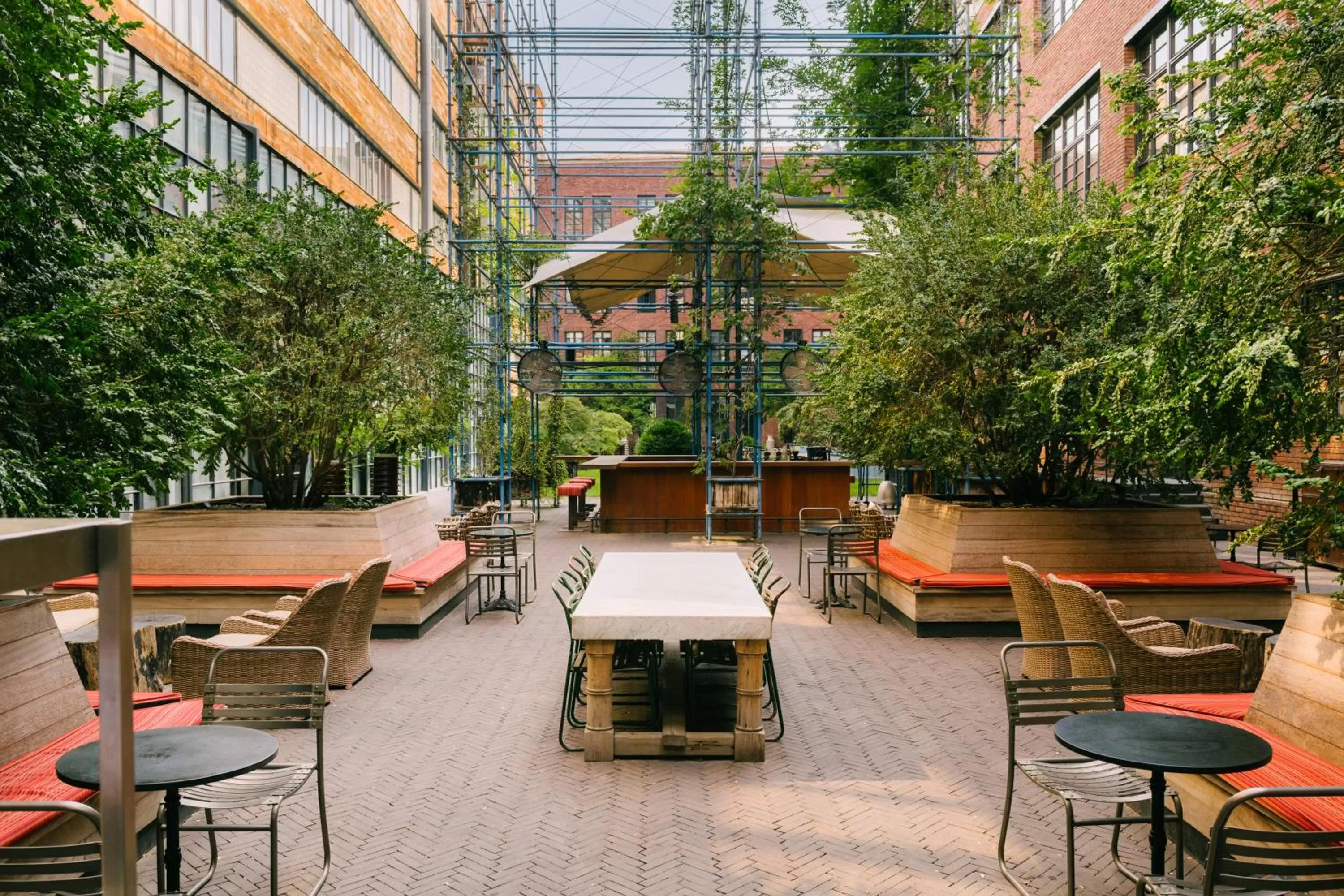 Garden in Rooms Hotel Tbilisi