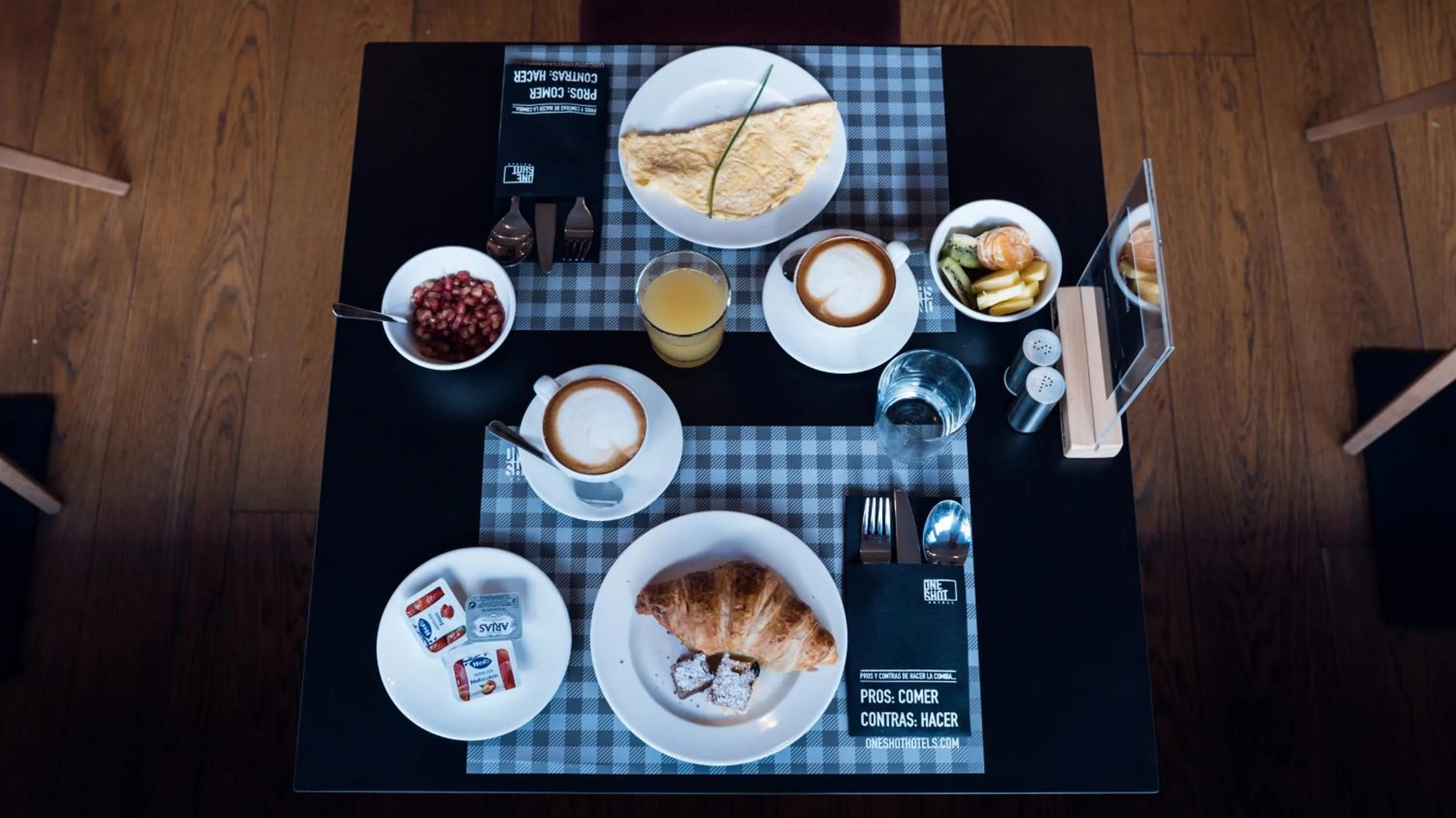 Breakfast in One Shot Colón