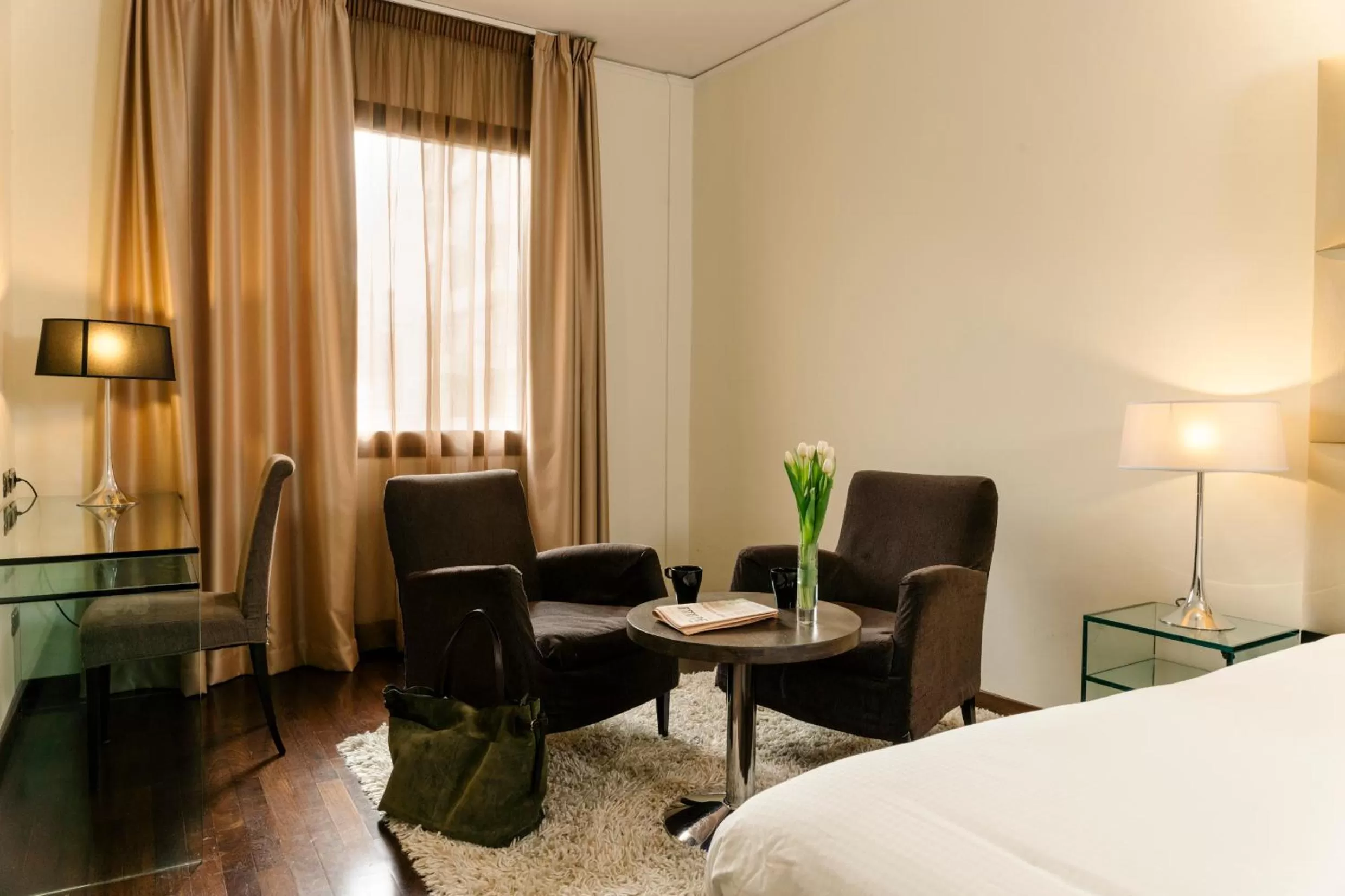 Bed in Cosmopolitan Hotel