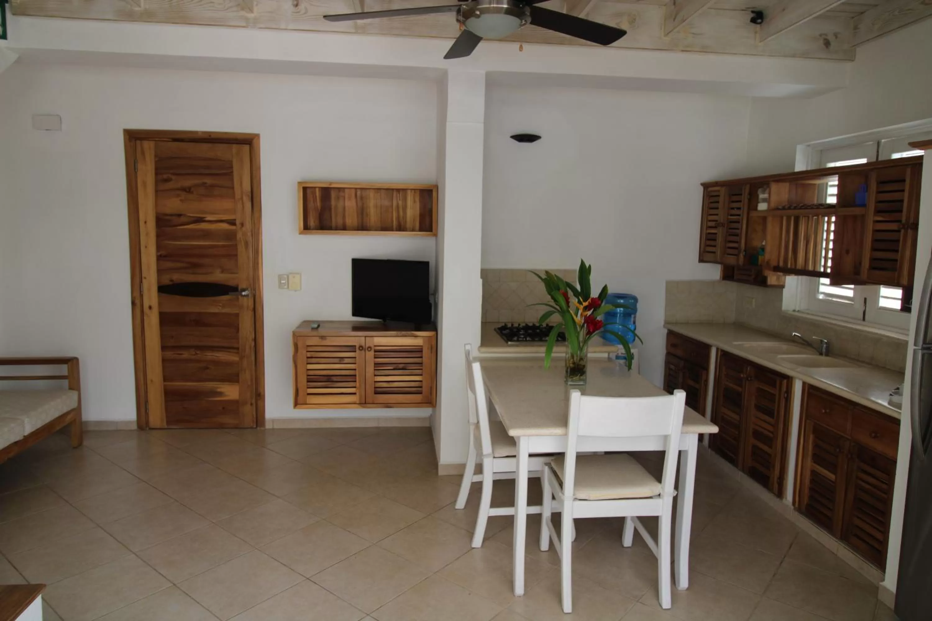 Communal lounge/ TV room in Albachiara Hotel - Las Terrenas