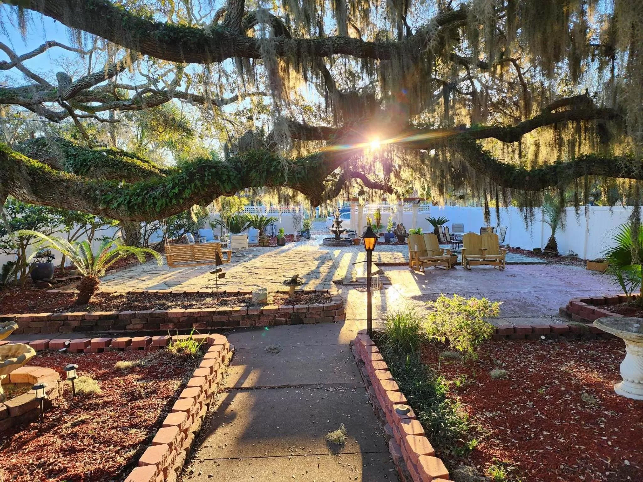 Pool View in Tybee Island Inn Bed & Breakfast