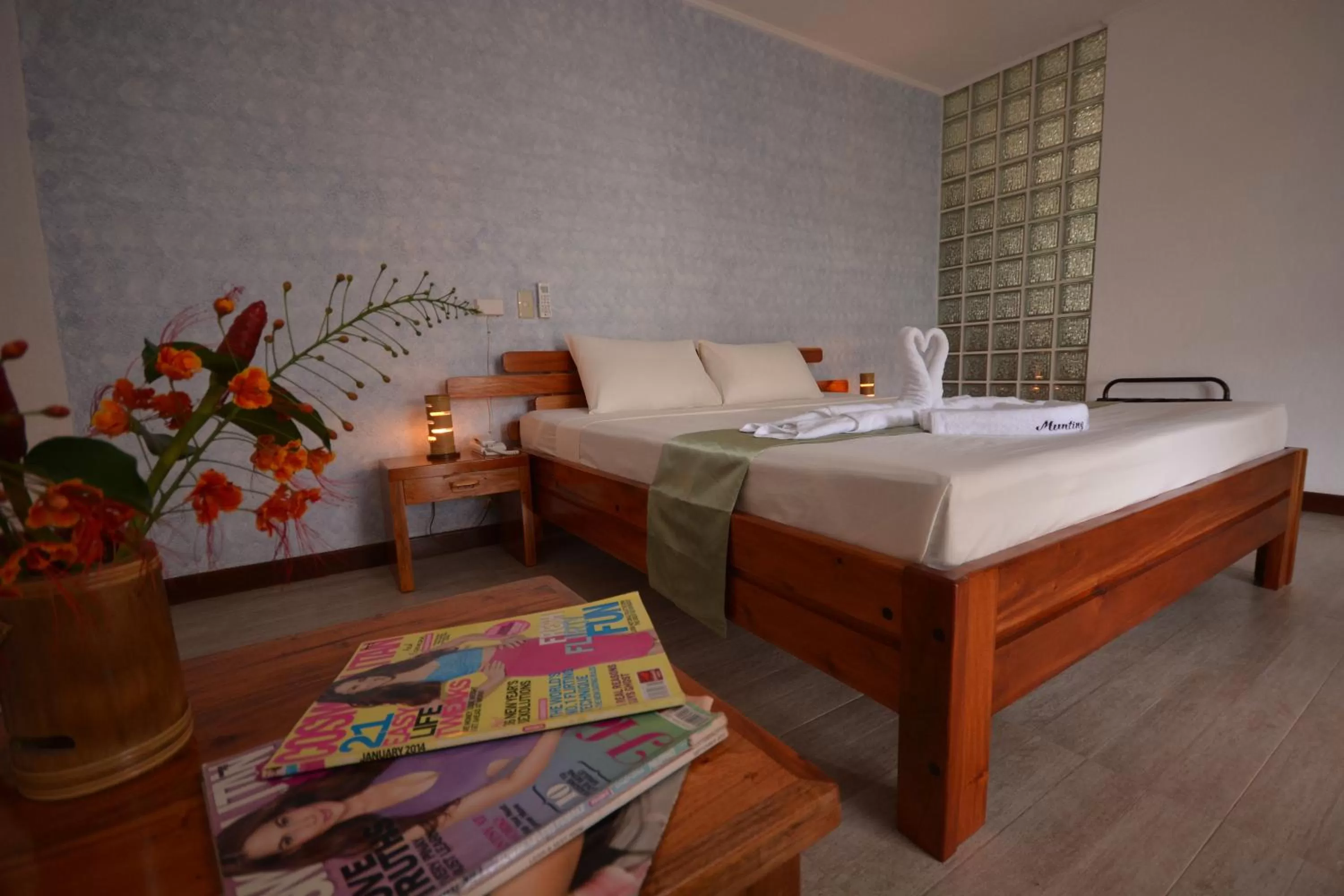 Photo of the whole room, Bed in Munting Paraiso