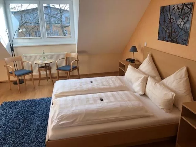 Bed in Bernsteinsee Hotel&Ferien