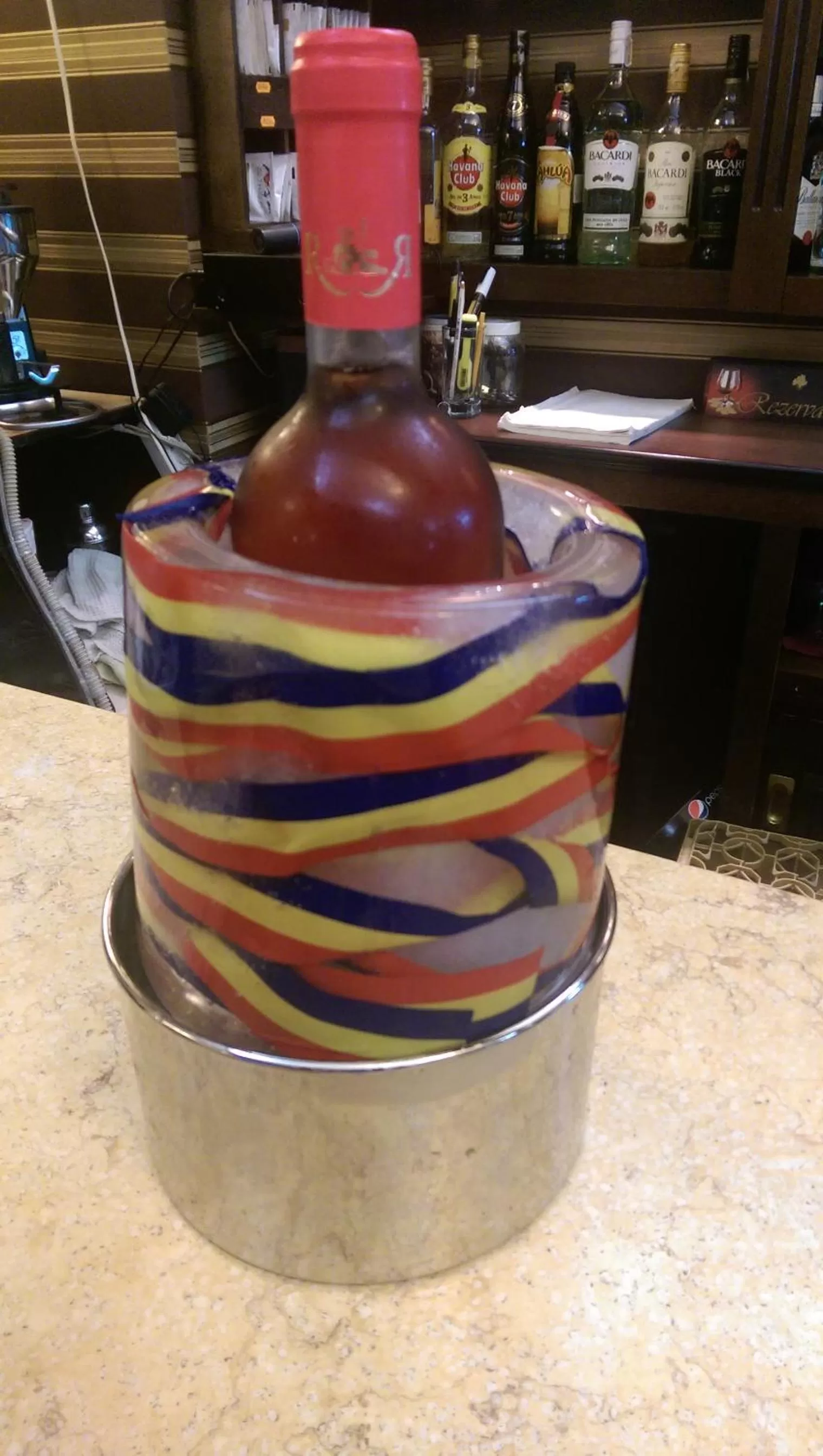 Restaurant/places to eat in Porto Franco Residence