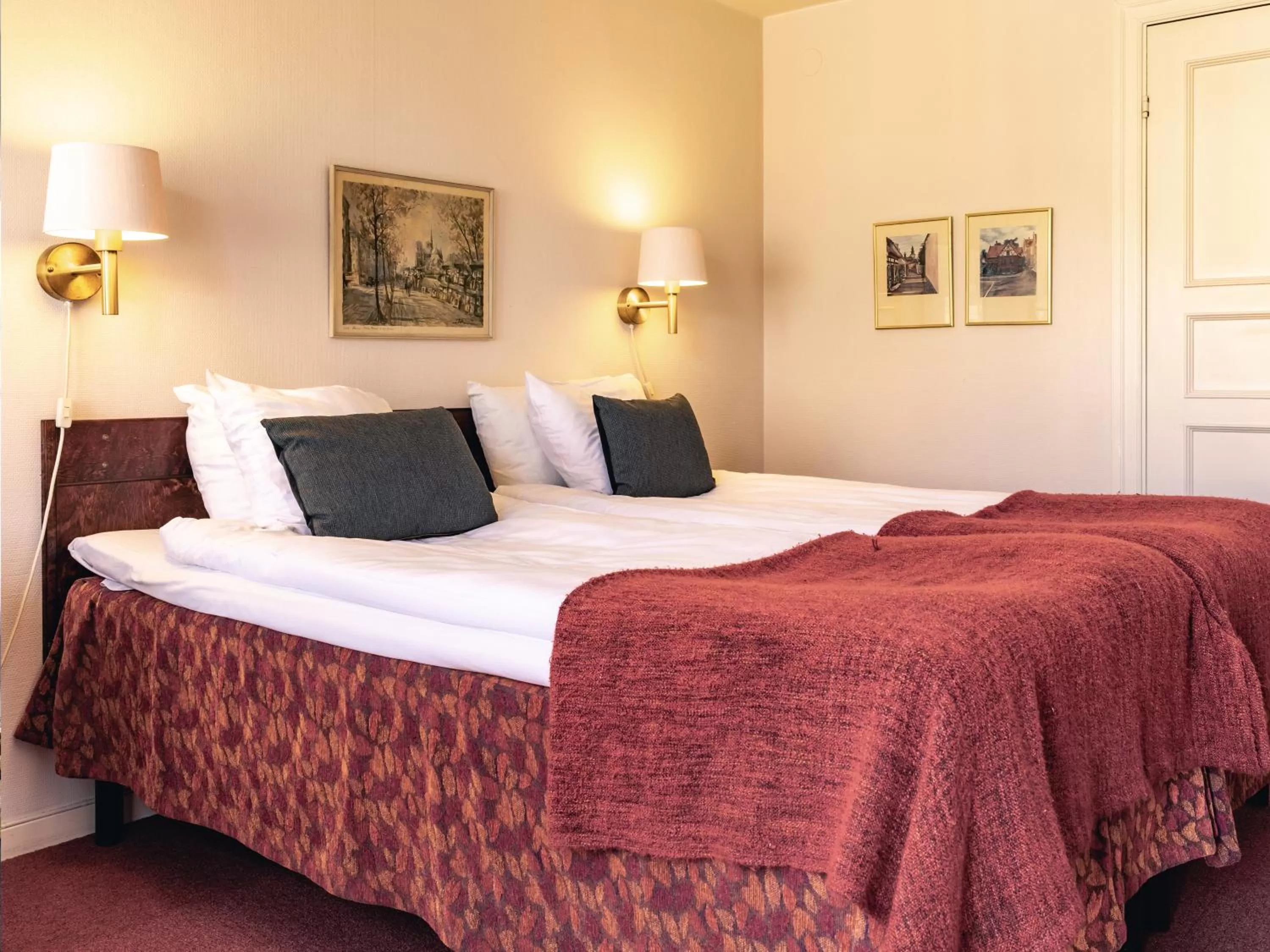 Bed in Best Western Strand Hotel