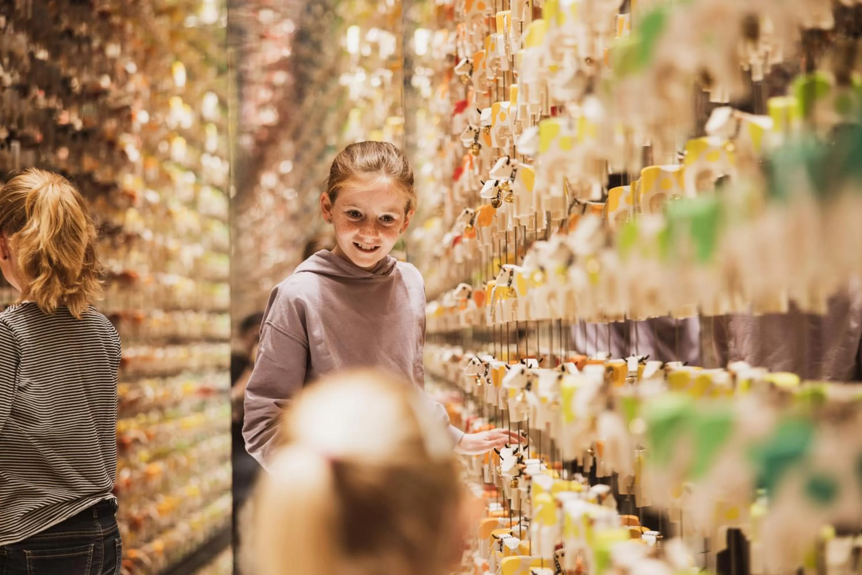 People in Bretterhotel