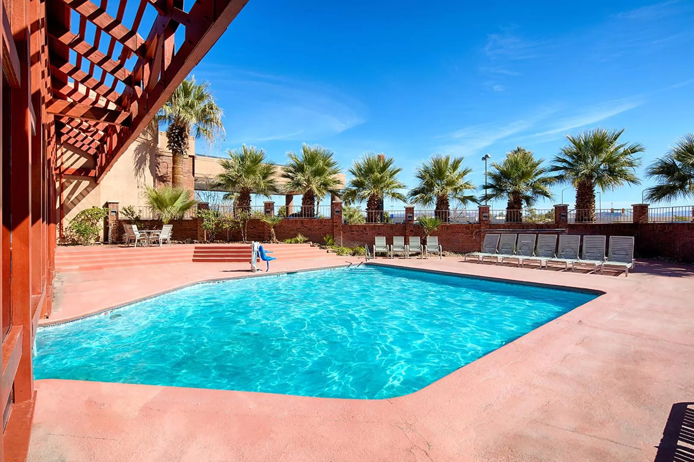 Swimming pool in Red Lion Hotel and Conference Center St. George
