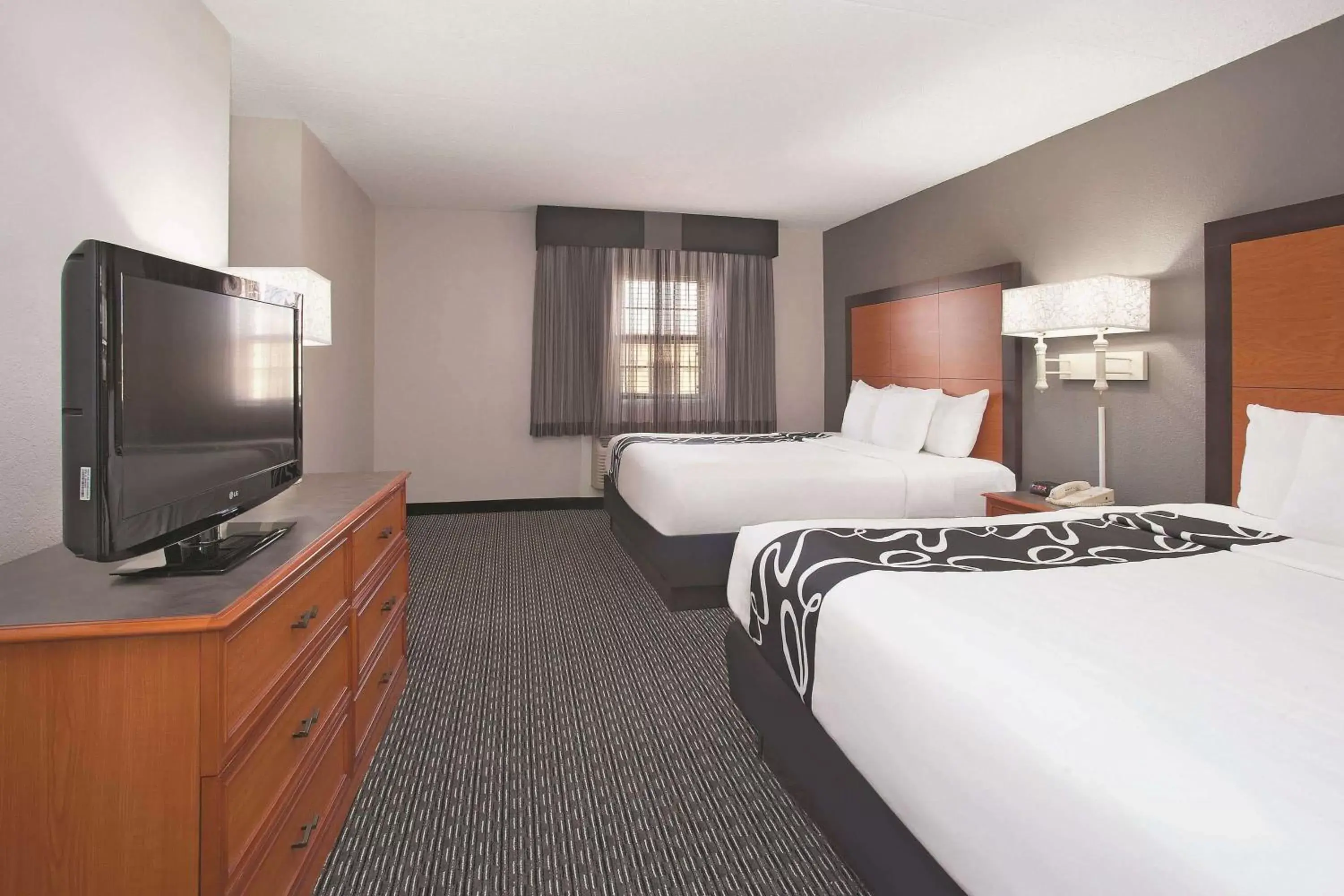 Deluxe Double Room with Two Double Beds in La Quinta Inn by Wyndham Salt Lake City Midvale Deluxe Double Room with Two Double Beds in La Quinta Inn by Wyndham Salt Lake City Midvale