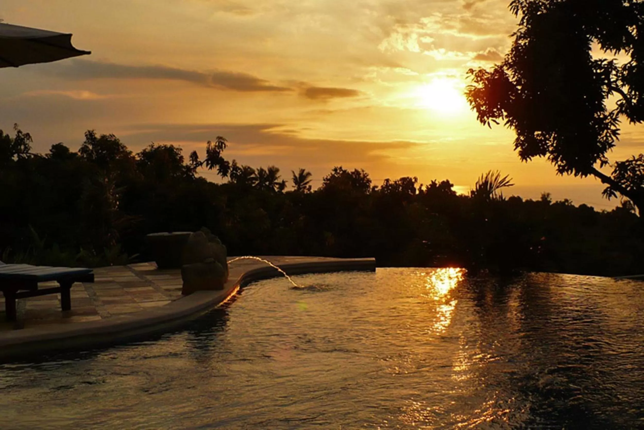 Swimming pool in Puri Mangga Sea View Resort and Spa