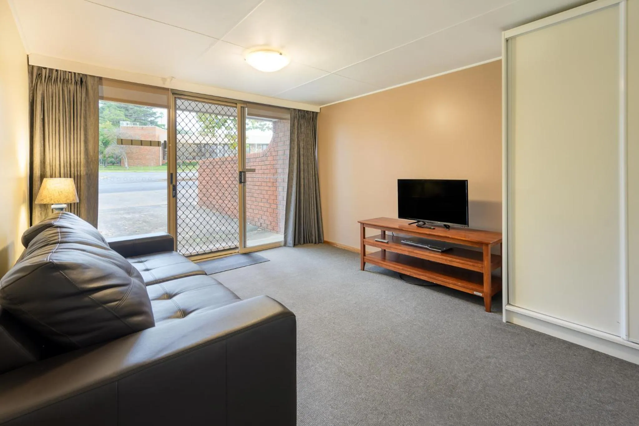 TV and multimedia in AAt 28 Goldsmith Motel