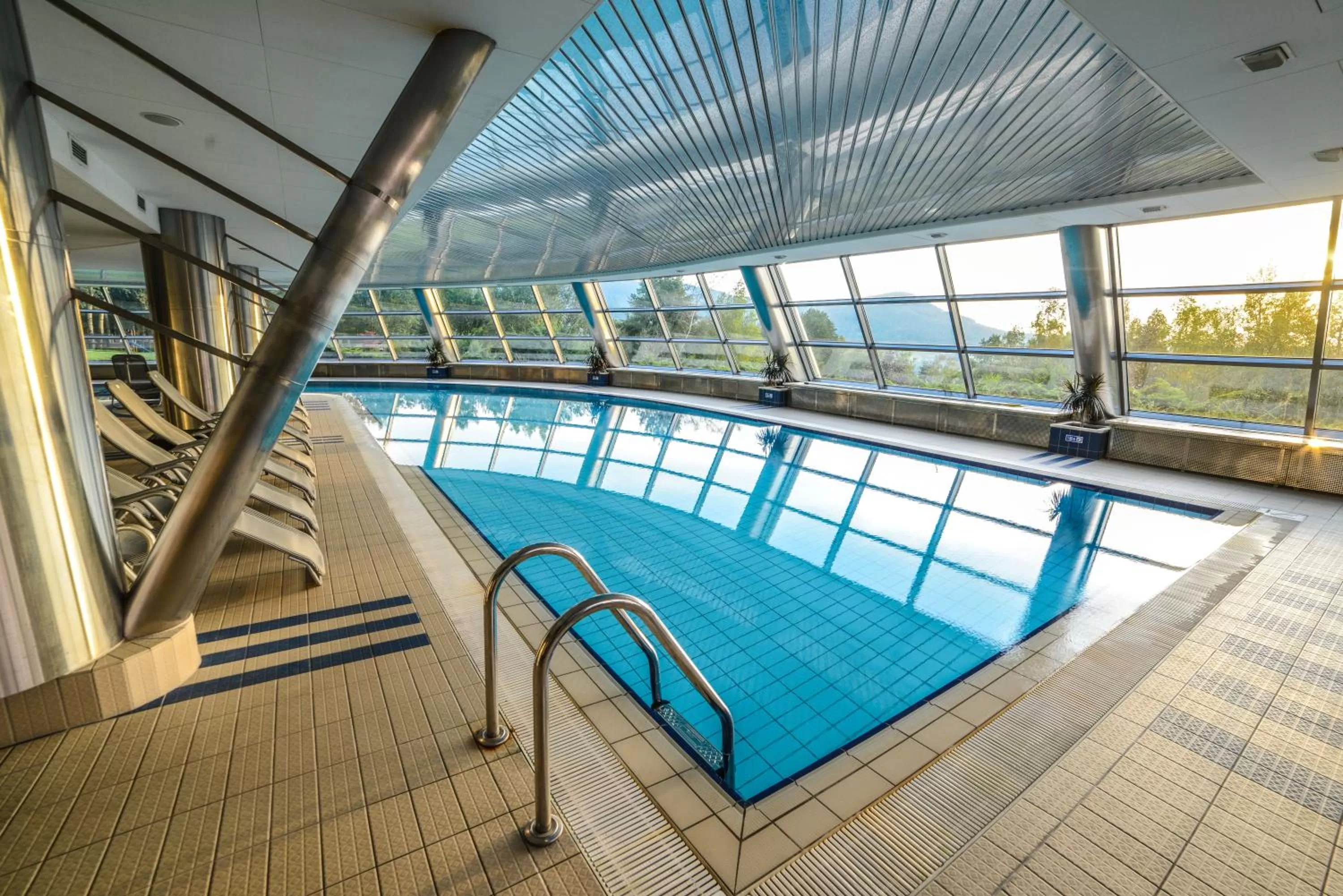 Swimming pool in Hotel Belweder