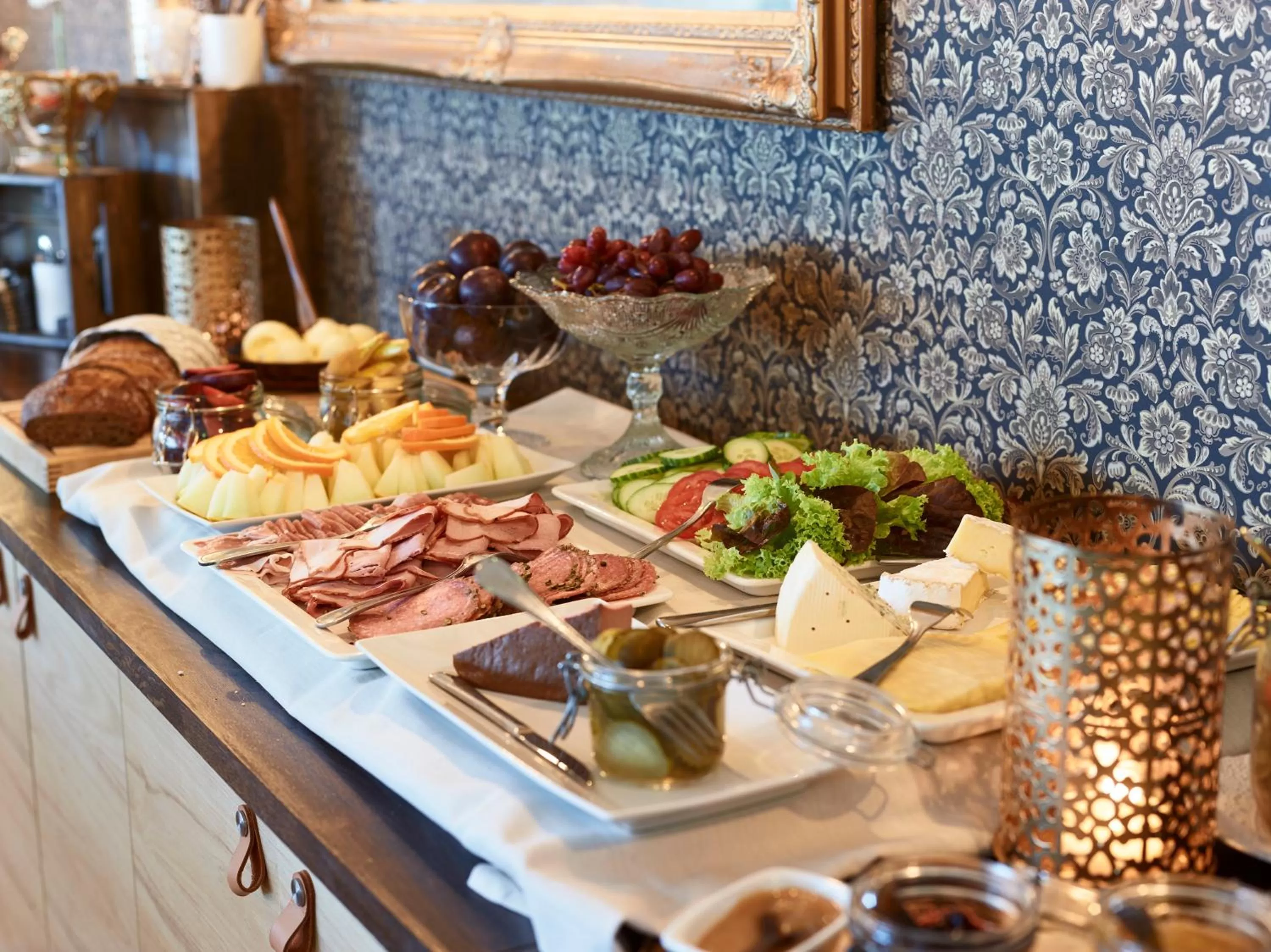 Buffet breakfast in Söråkers Herrgård