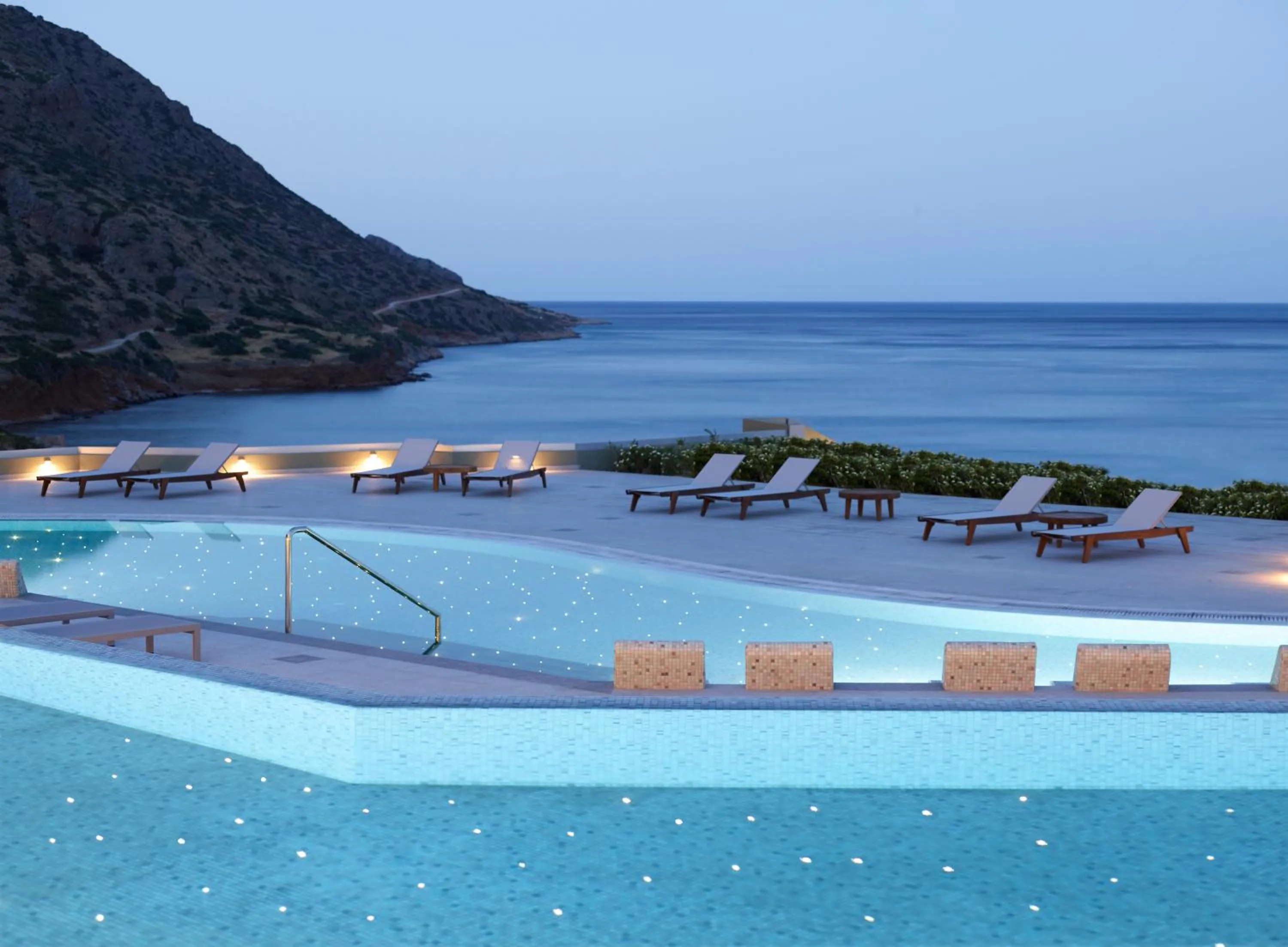 Swimming pool in Cayo Exclusive Resort & Spa