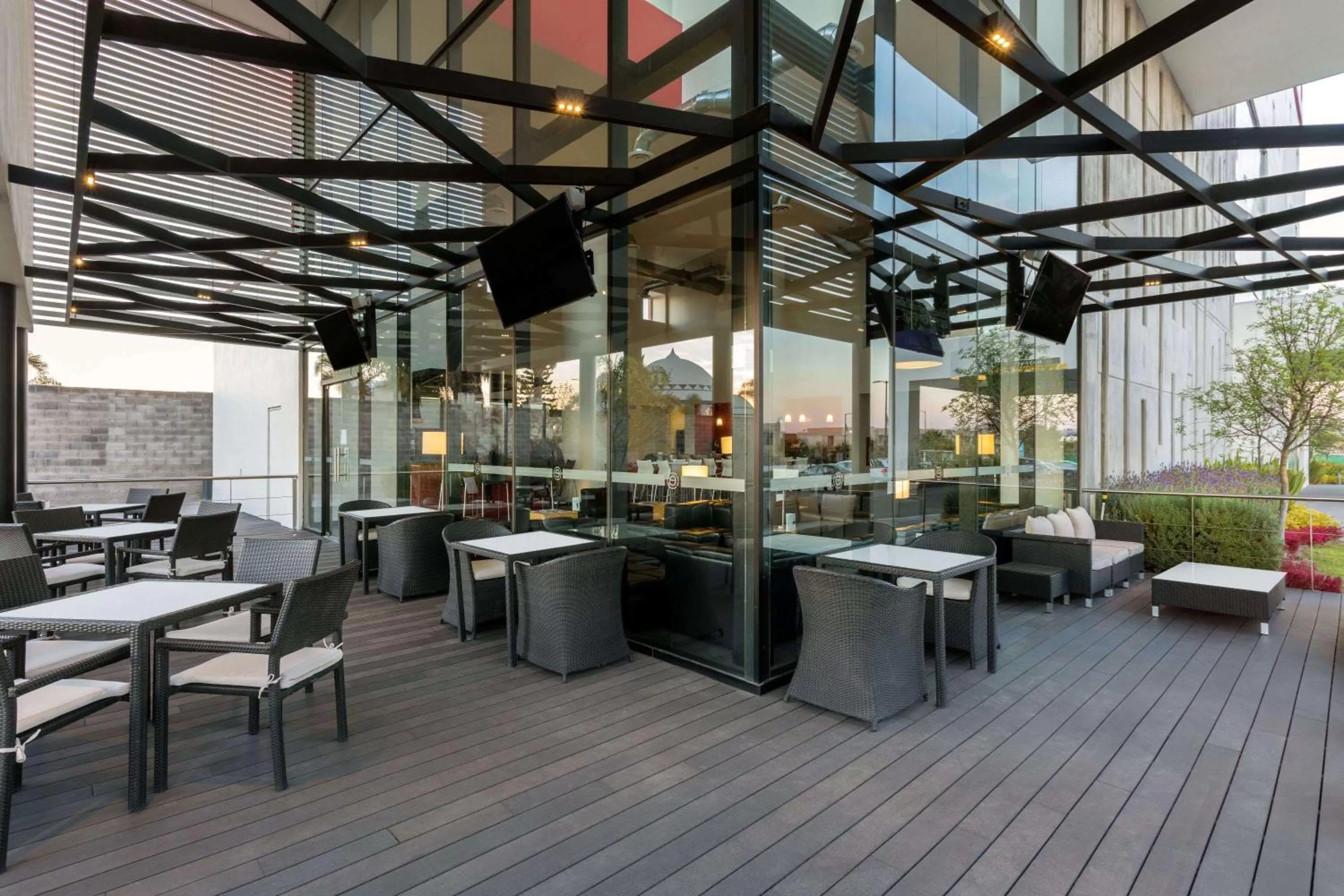 Restaurant/places to eat in Ramada Encore by Wyndham San Luis Potosi