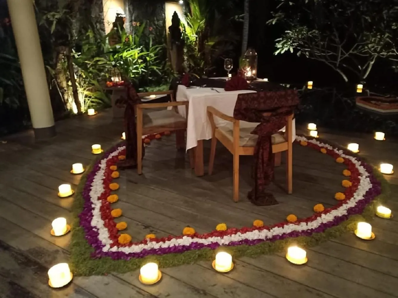 Drinks in D'Legon Villas