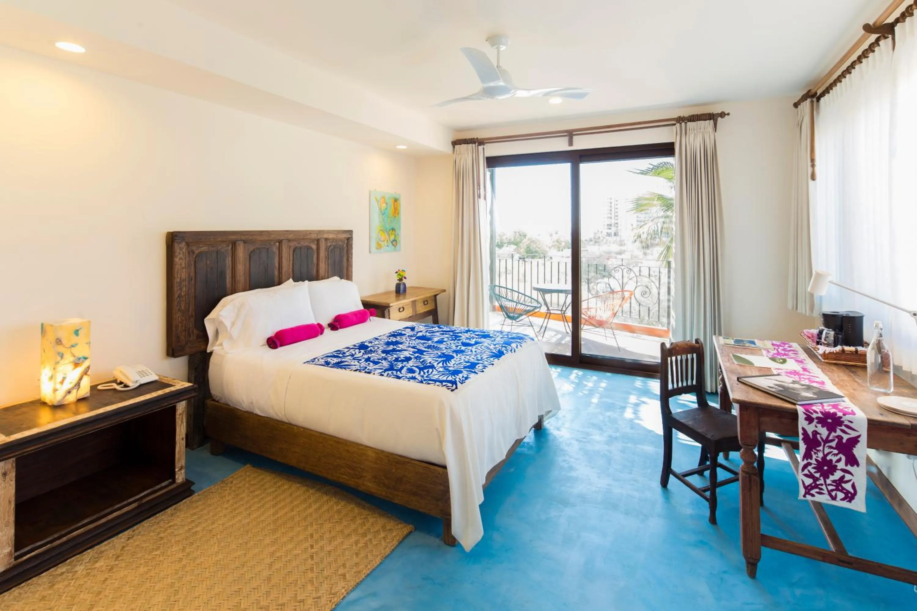 Photo of the whole room, Bed in Marea La Paz