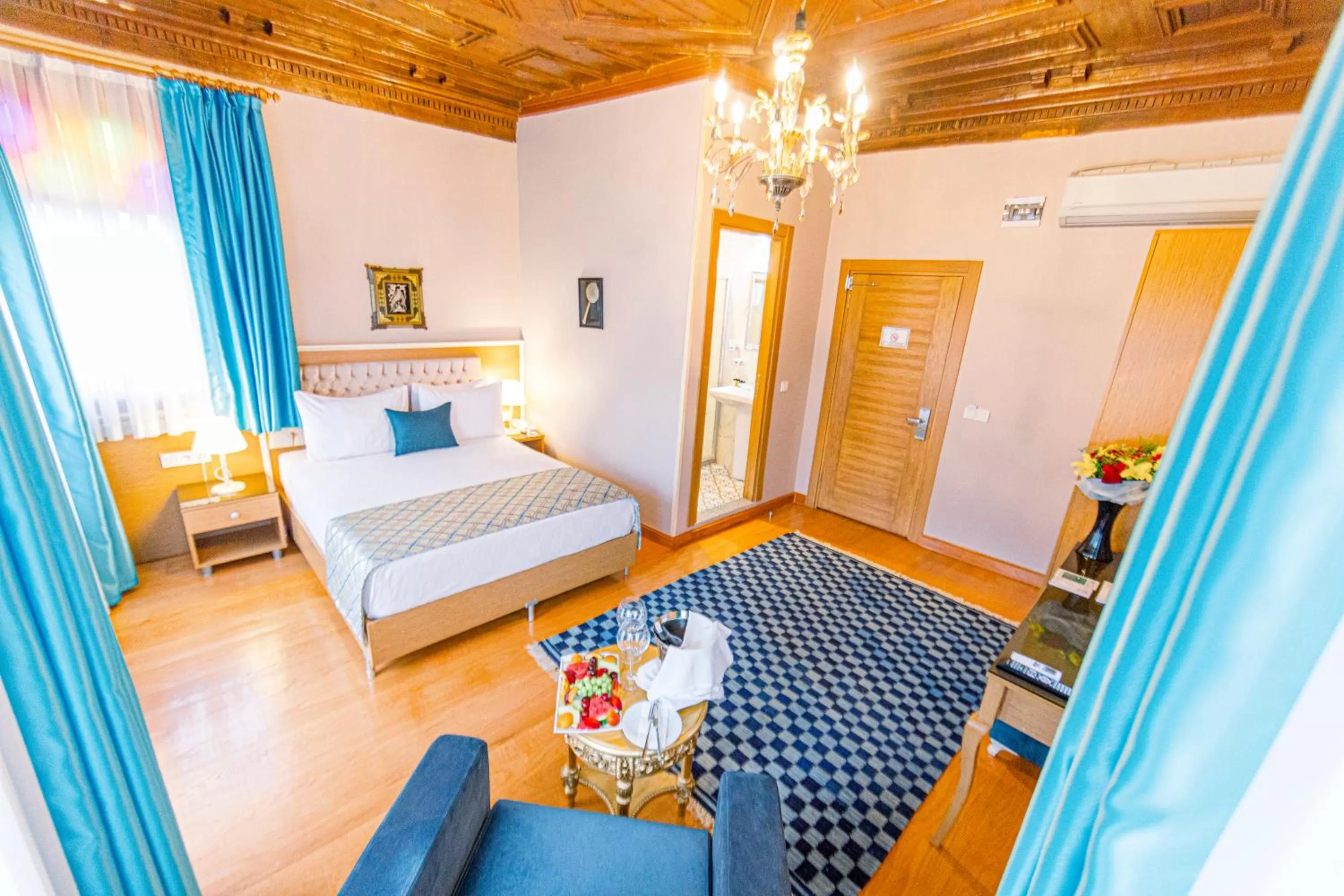 Massage, Bed in Acacia Mansion Hotel