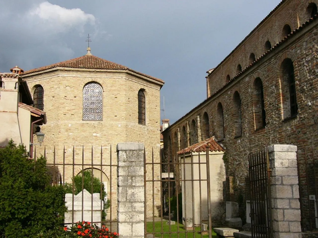 Property building in Hotel Serena