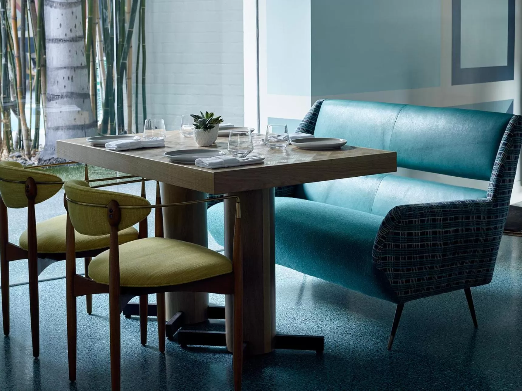 Restaurant/places to eat in Avalon Hotel Beverly Hills, a Member of Design Hotels