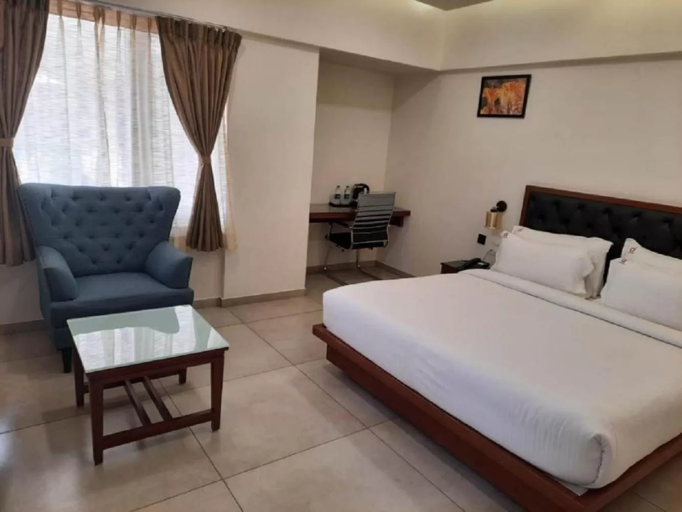 Bedroom, Bed in Ashok inn