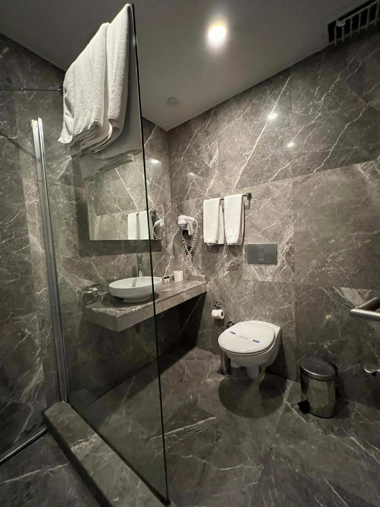 Shower in Grand Star Hotel Bosphorus & Spa