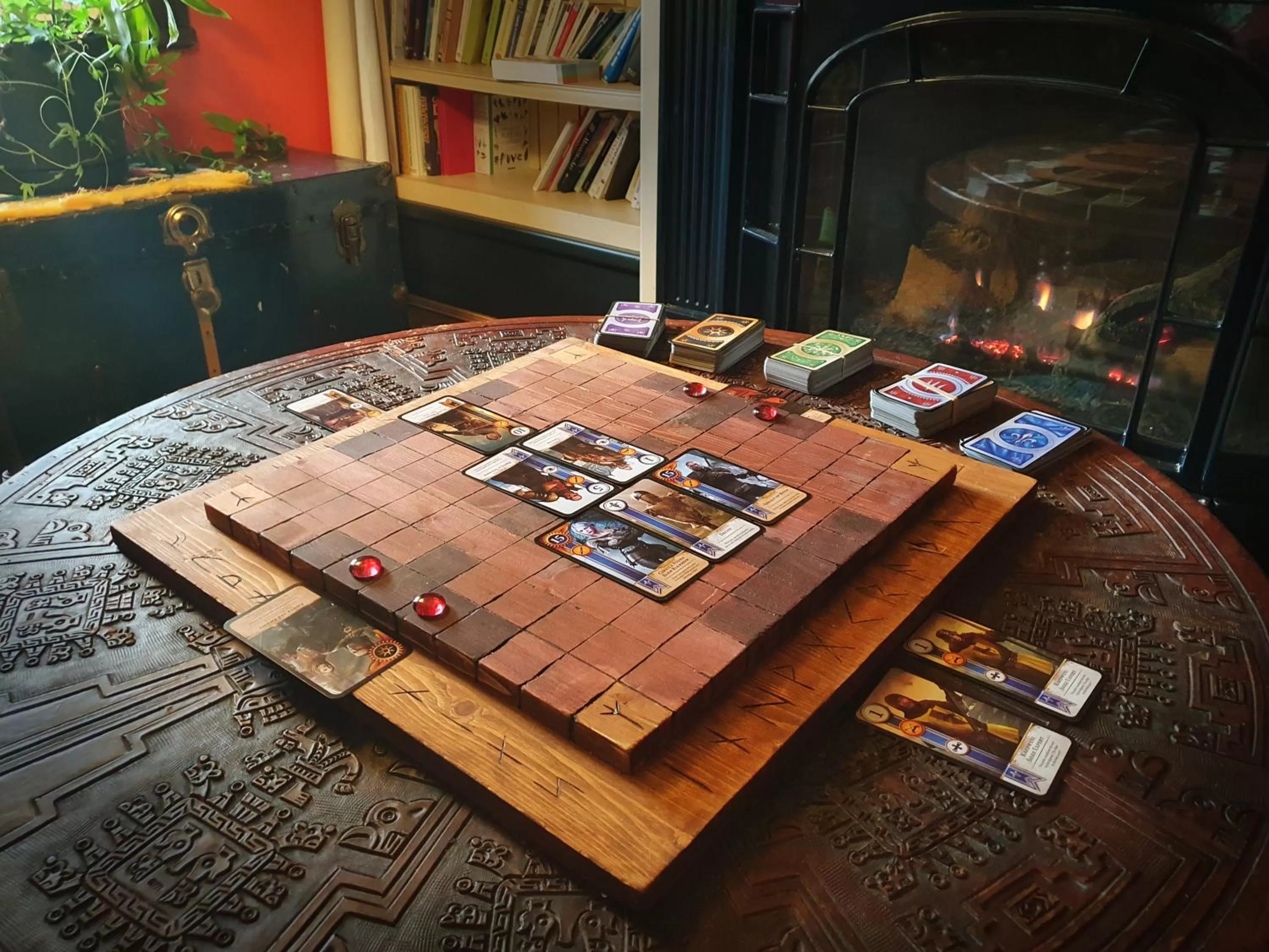 Library in Le Salon des Inconnus
