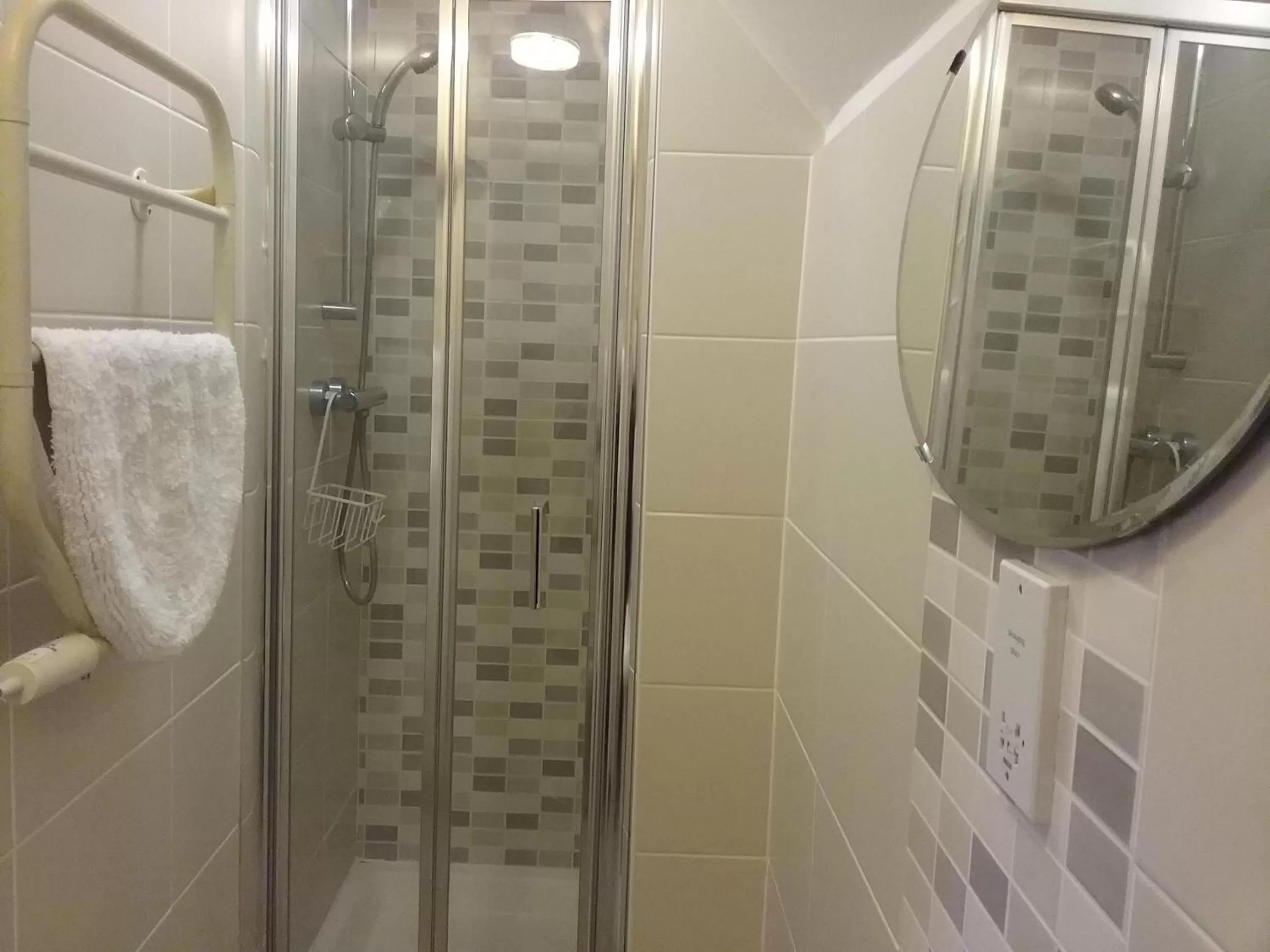 Bathroom in The Prince Consort