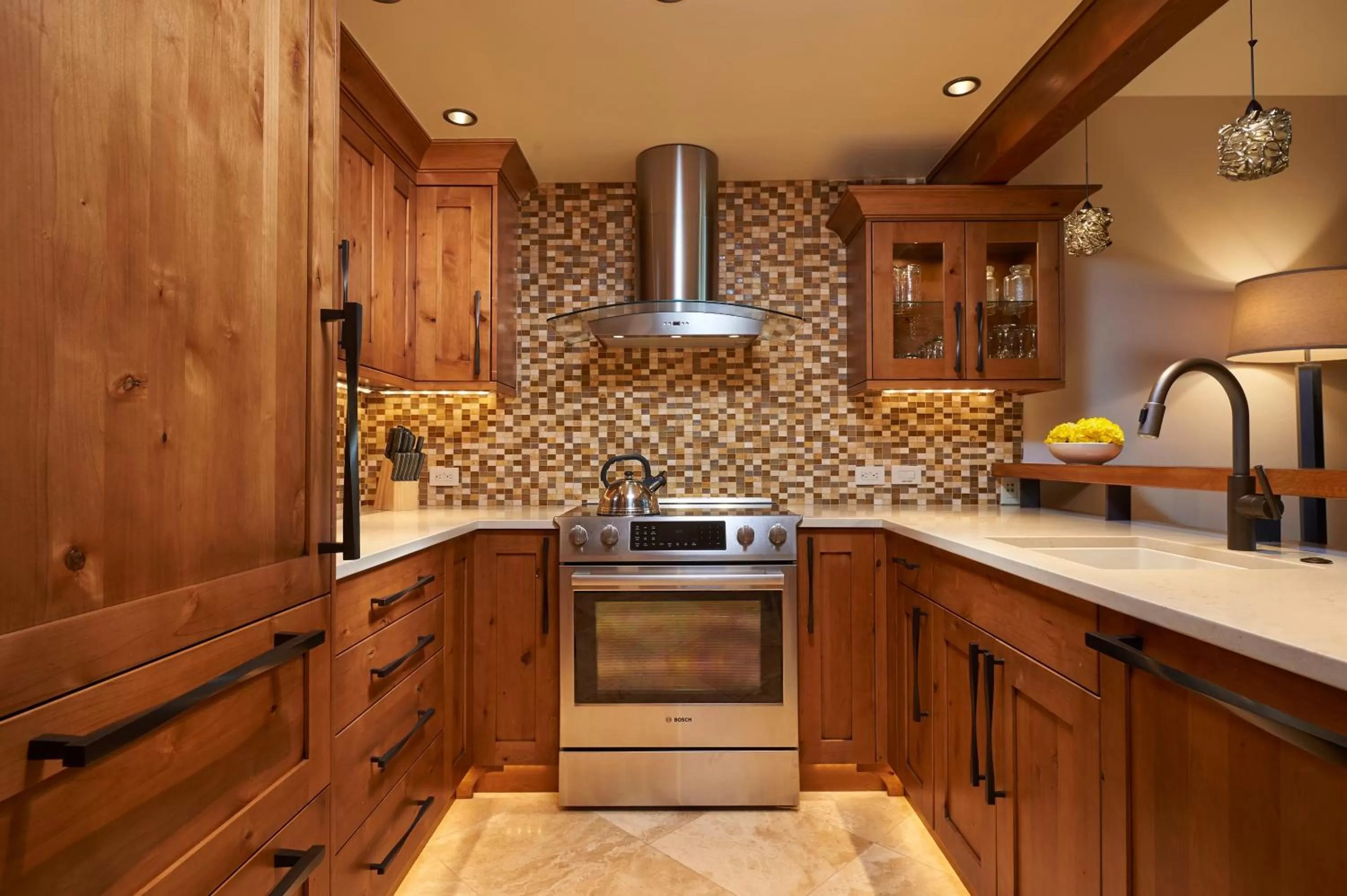 Kitchen or kitchenette in Aspen Square Condominium Hotel