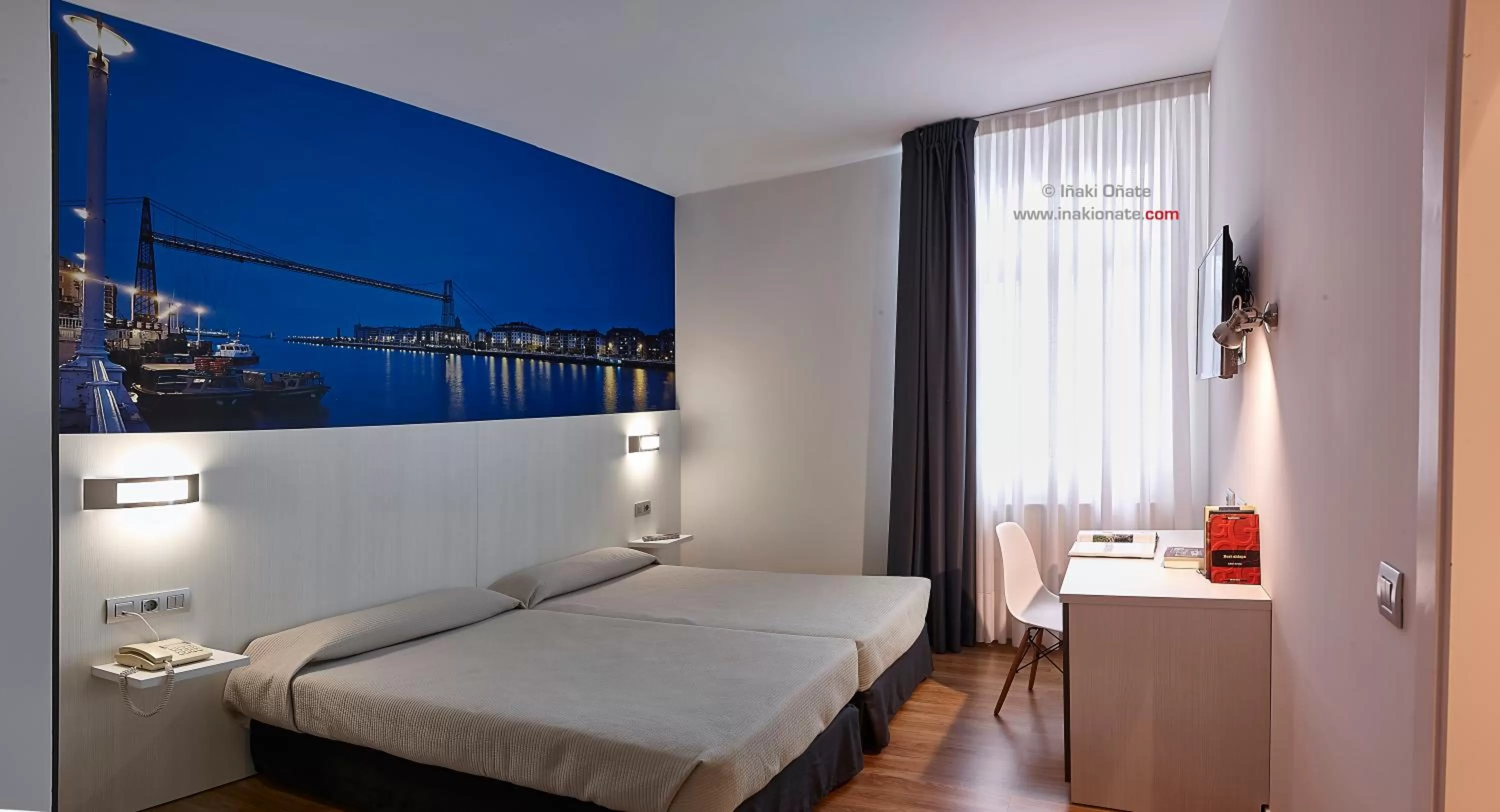 Photo of the whole room, Bed in Hotel Seminario Aeropuerto Bilbao