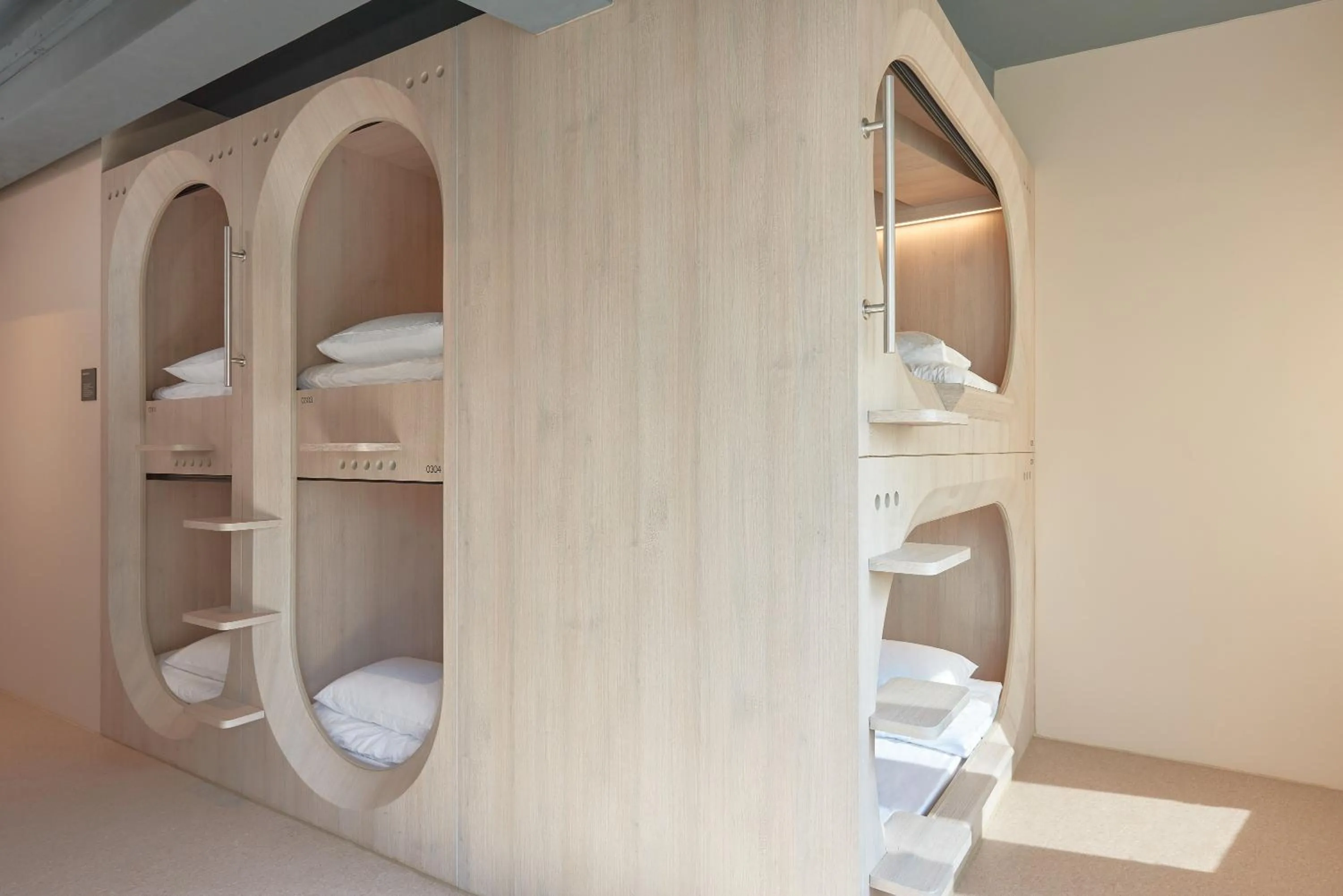 bunk bed, Bed in KINN Capsule - HER Space, Female Only