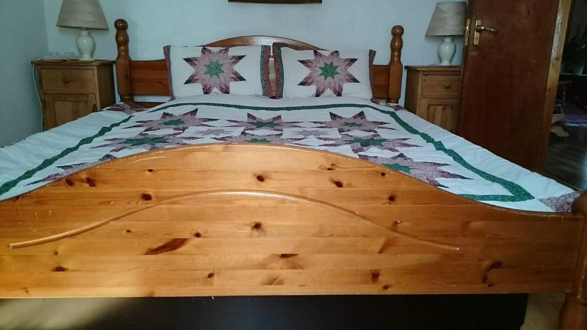 Bedroom in Shiralee bed and breakfast