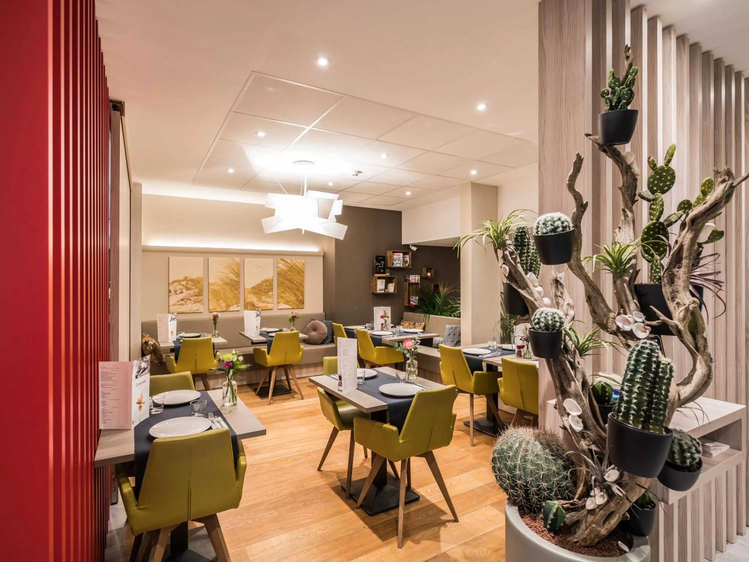 Restaurant/places to eat in Mercure Oostende