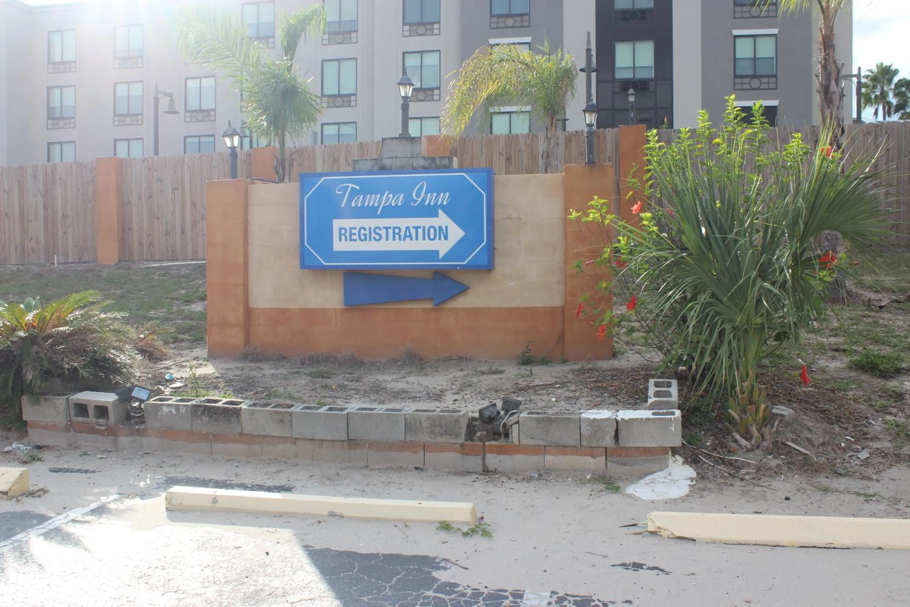 Tampa Inn Near Busch Gardens