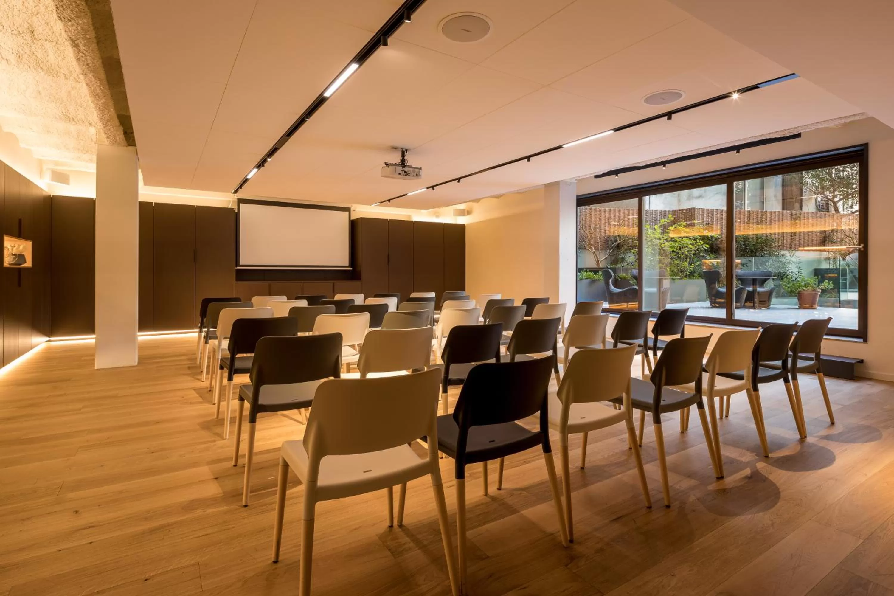 Area and facilities in Ohla Eixample