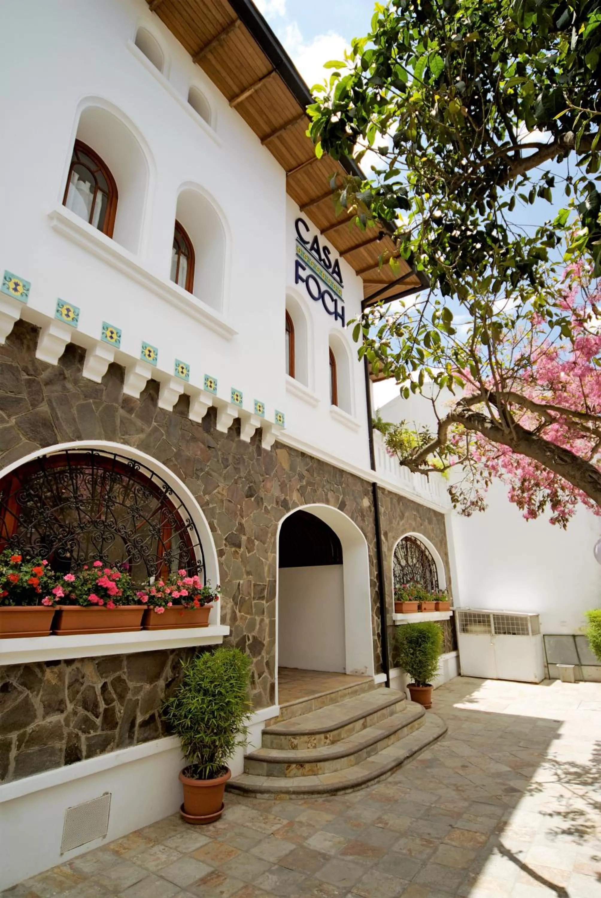 Facade/entrance in Boutique Hotel Casa Foch