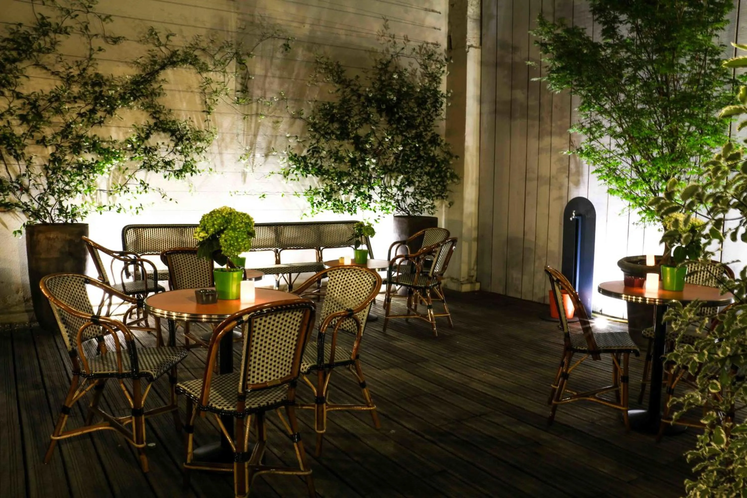 Garden in Hôtel Vic Eiffel