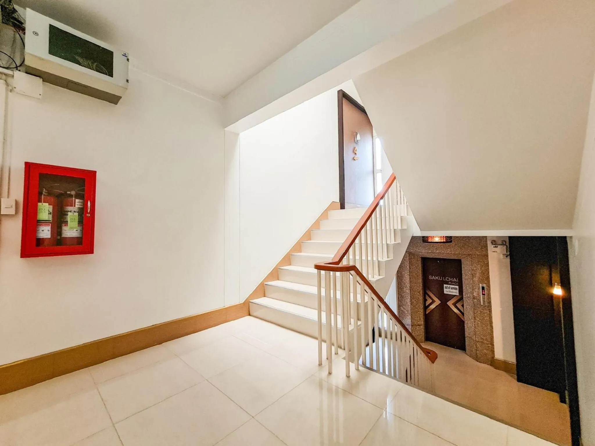 Property building in Sakulchai Place