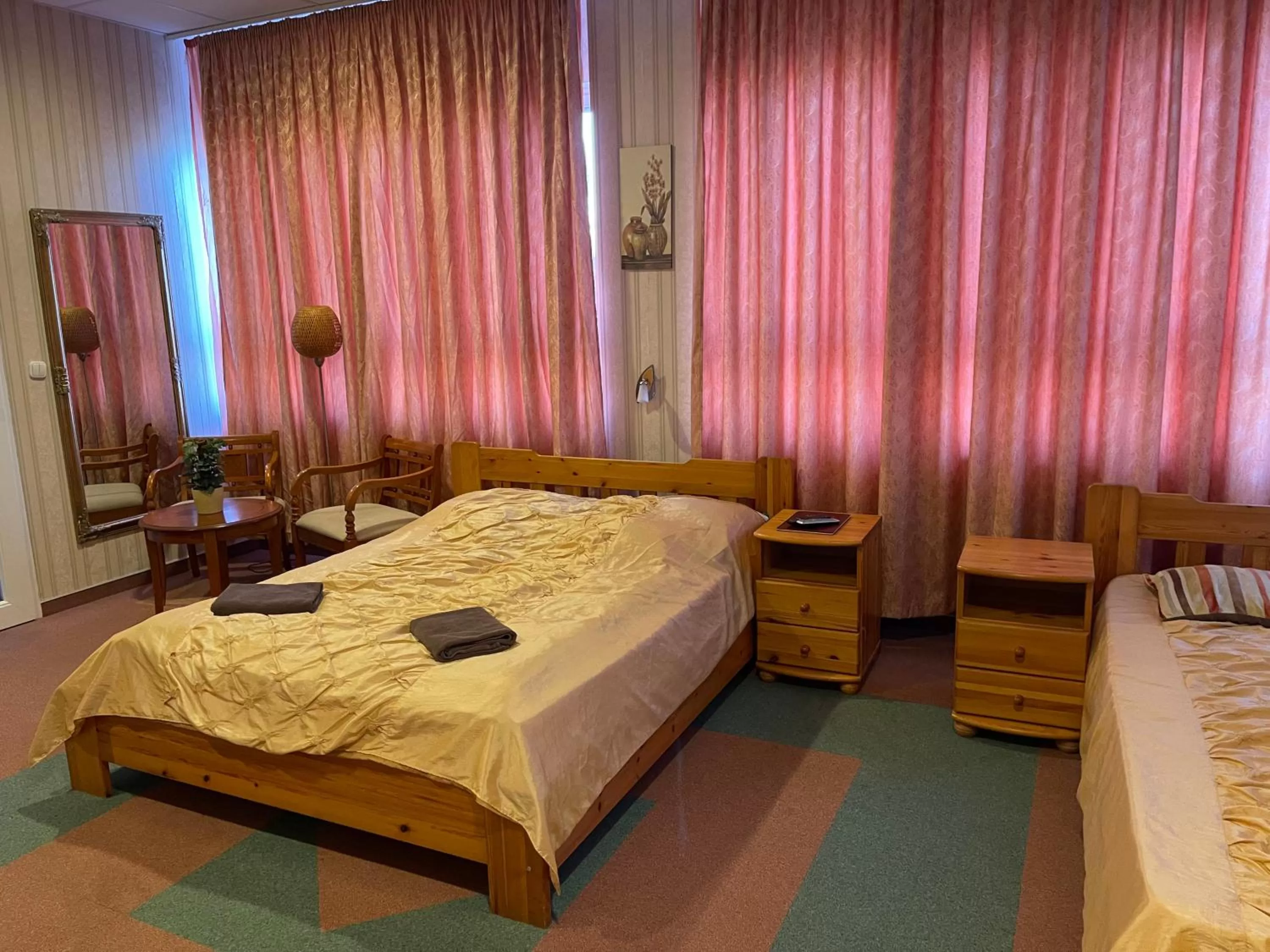 Bed in Airport Szálló