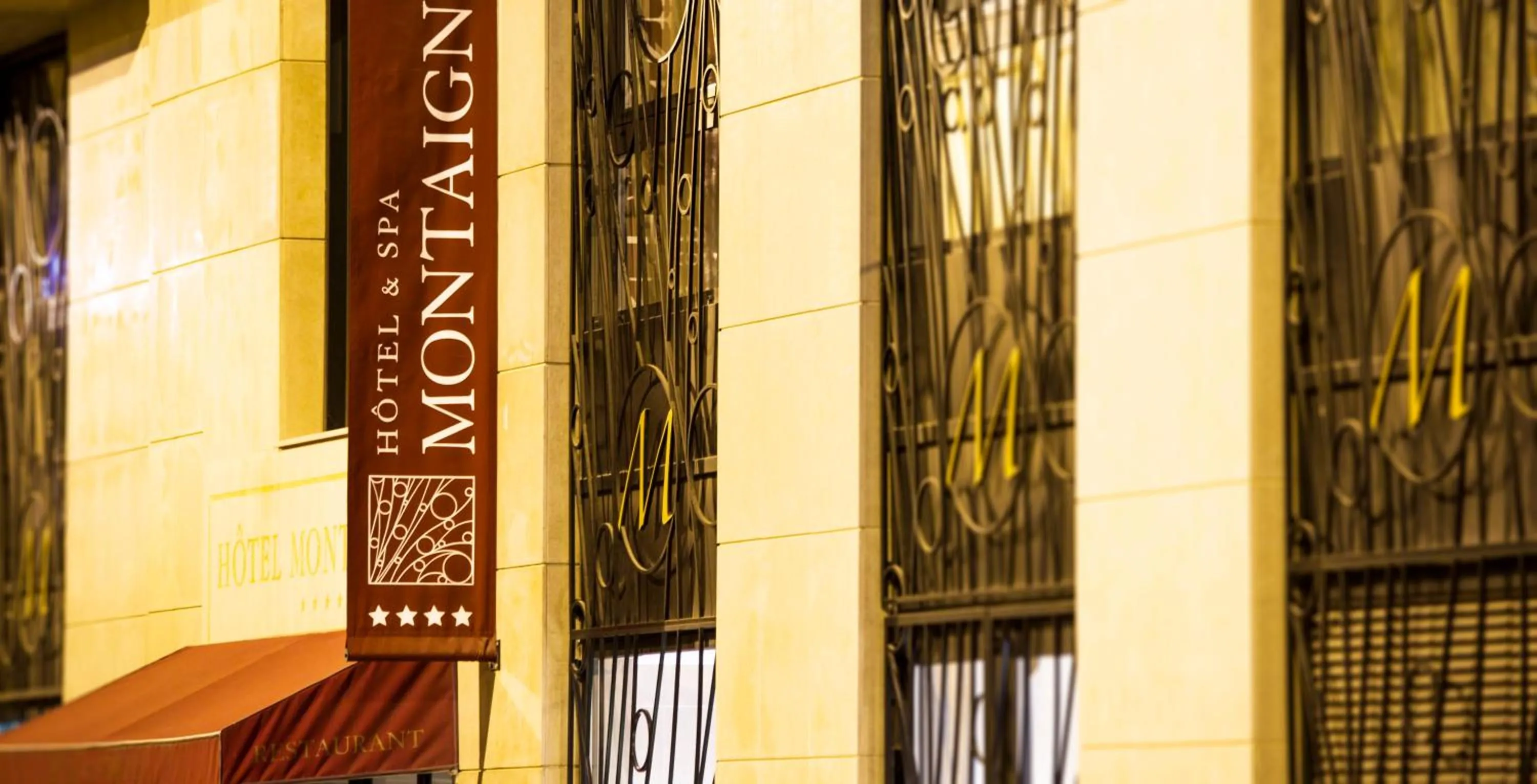 Facade/entrance in Hôtel Montaigne & Spa - Cannes Centre