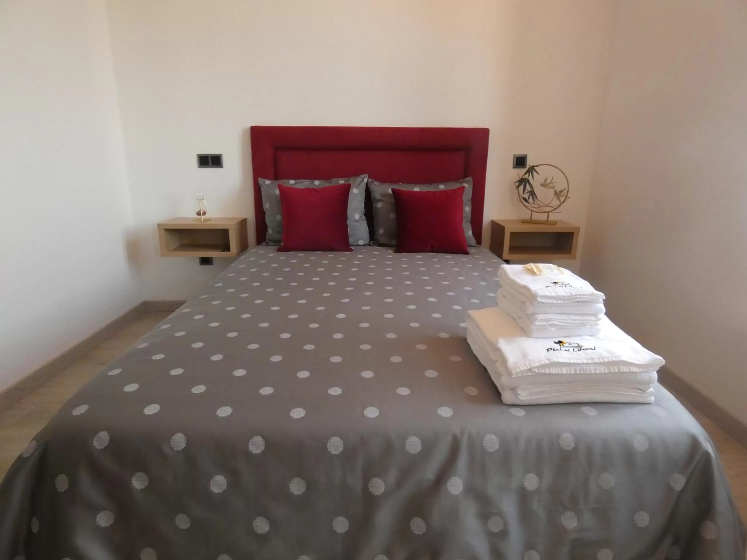 Bed in Pinhal Litoral