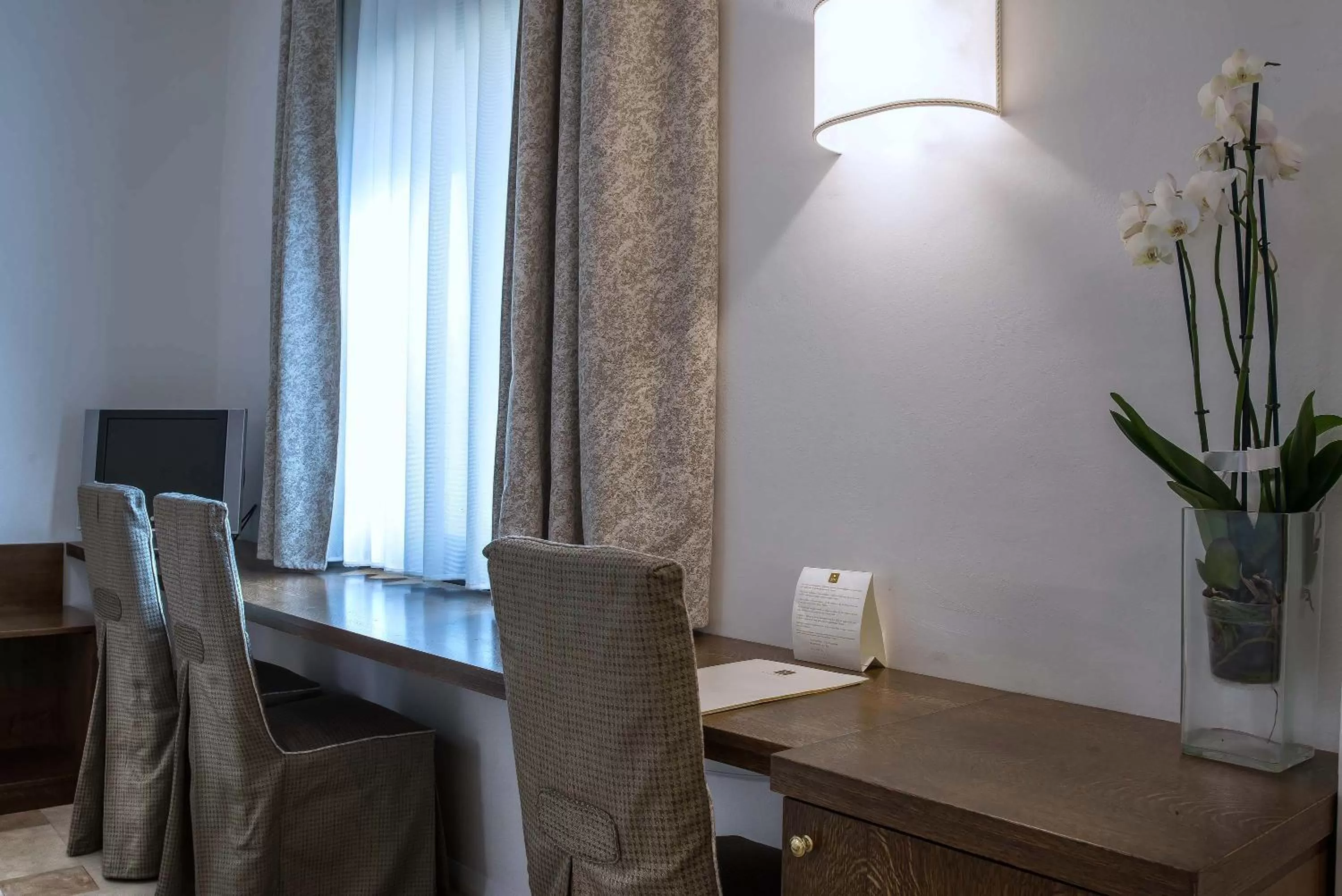 Photo of the whole room in Hotel Machiavelli Palace