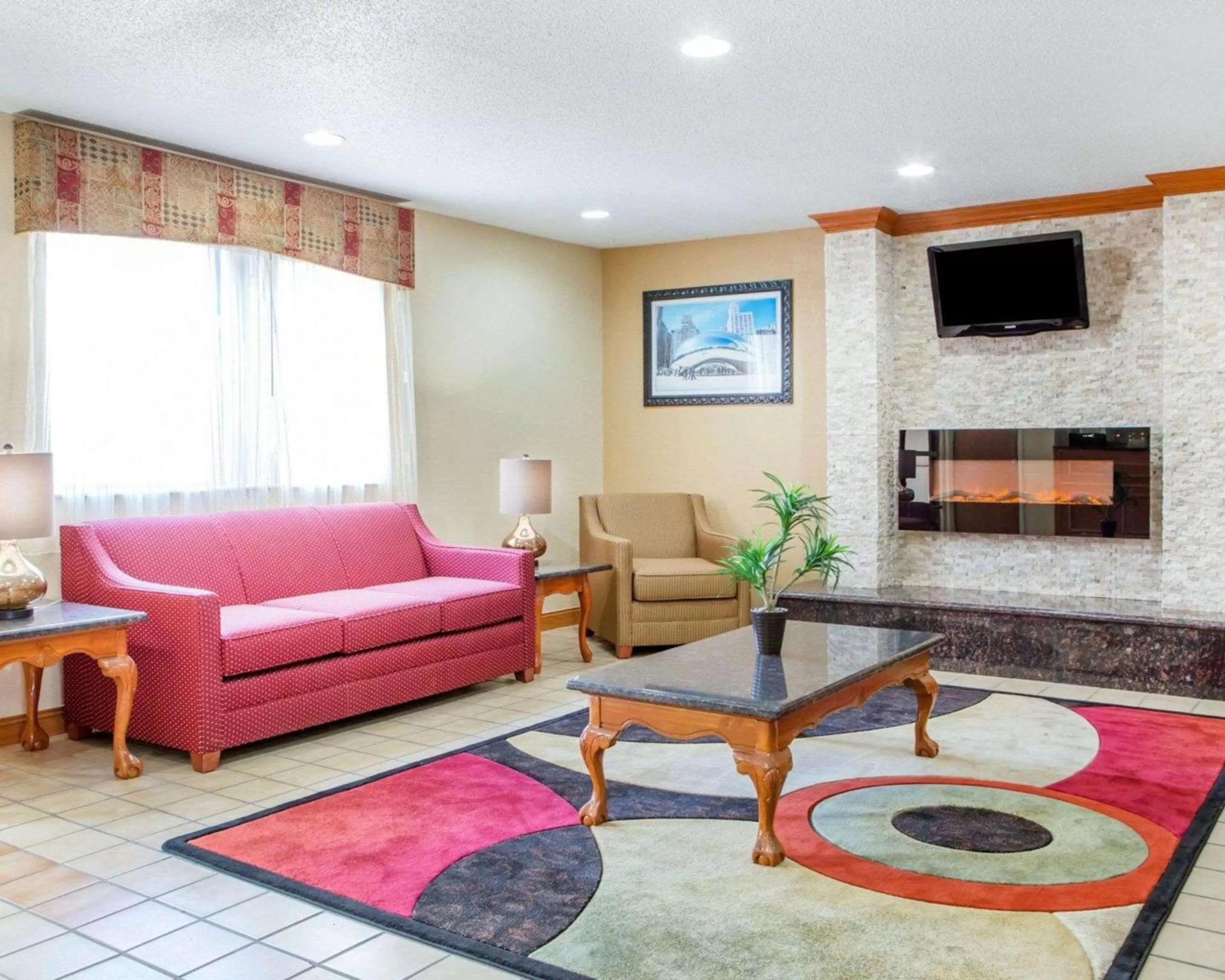 Lobby or reception in Quality Inn Ottawa near Starved Rock State Park