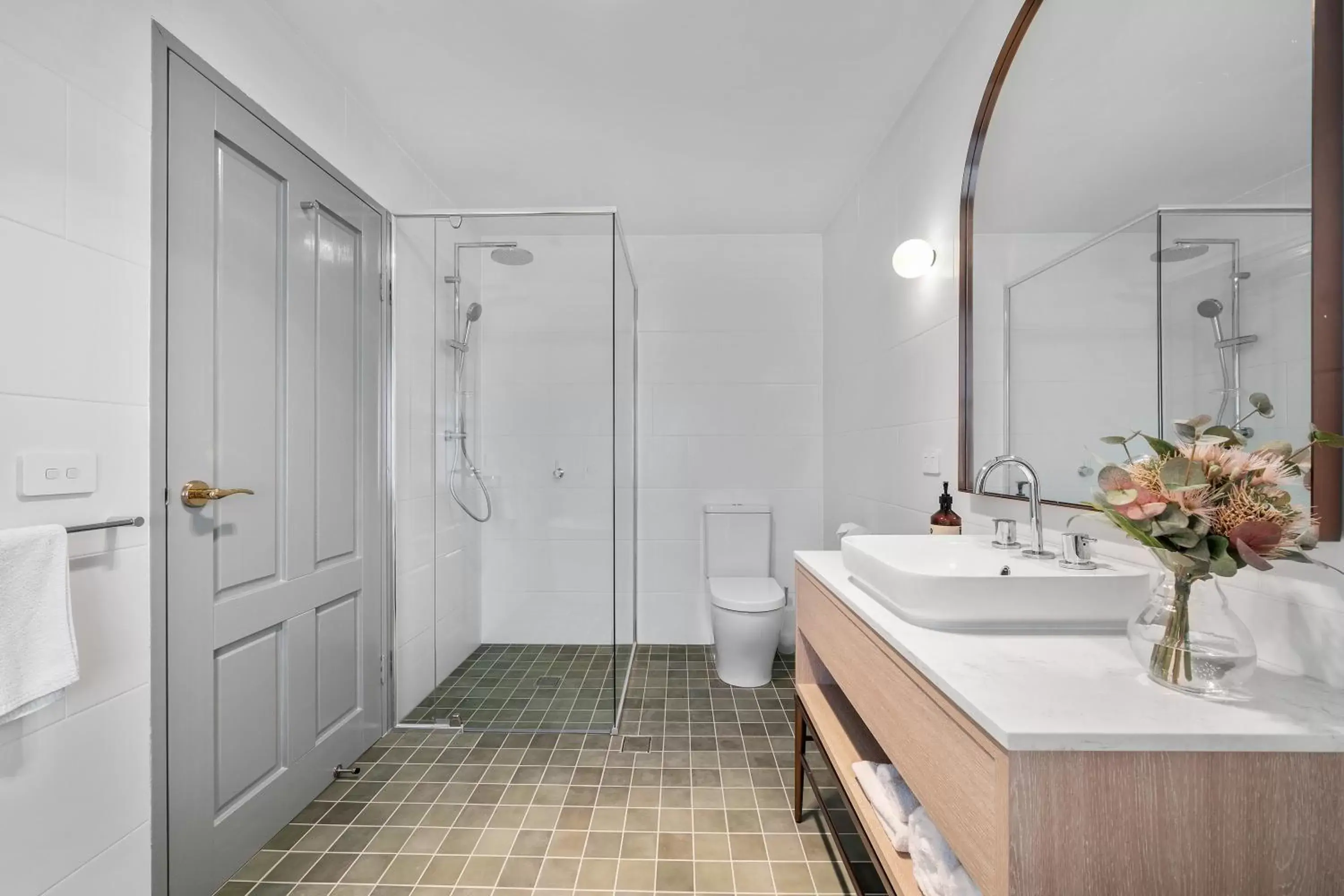 Hampden Studio (no courtyard) in Wildes Hotel Kangaroo Valley Hampden Studio (no courtyard) in Wildes Hotel Kangaroo Valley