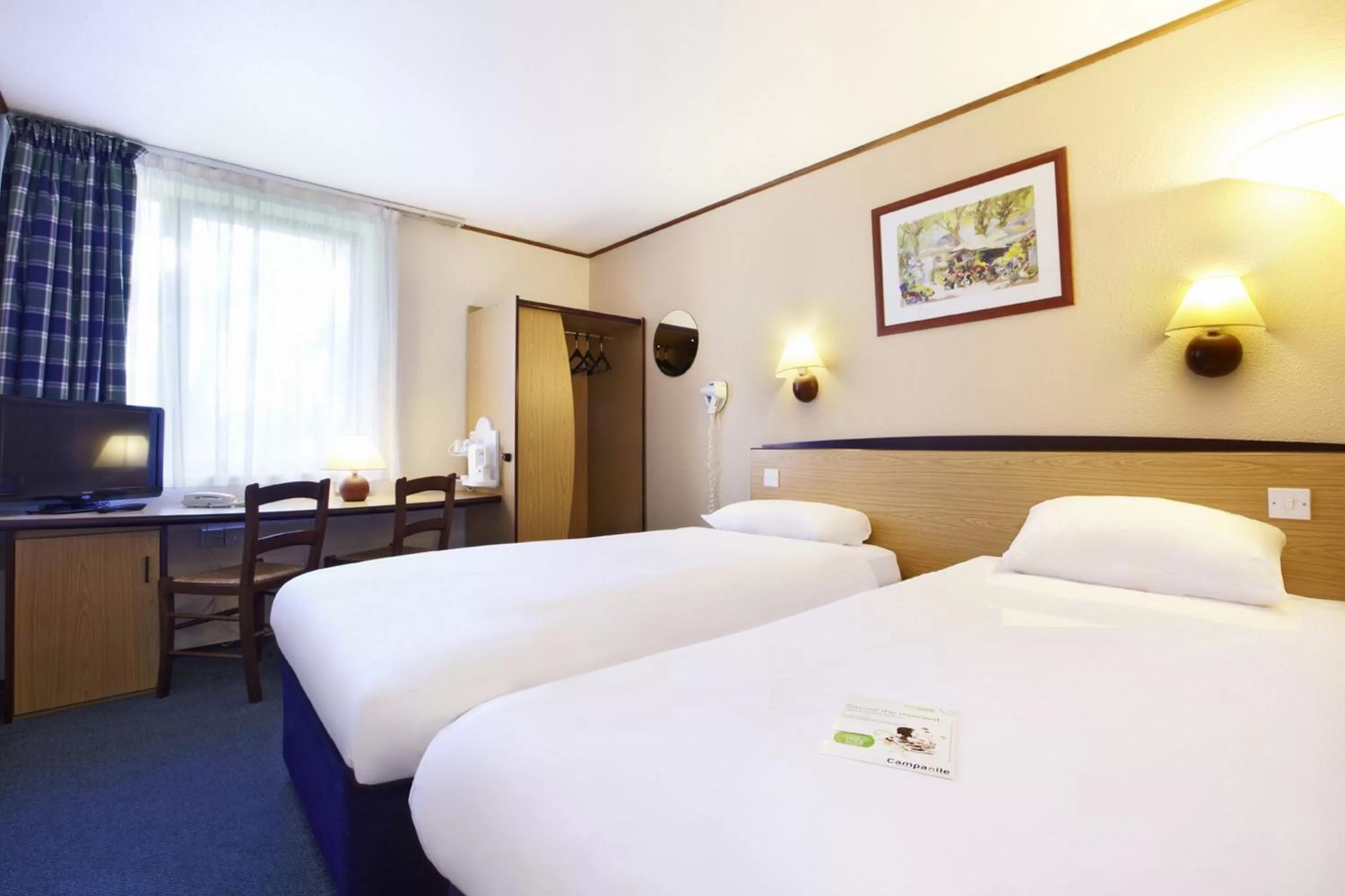 Photo of the whole room, Bed in Campanile Hotel & Restaurant Amersfoort