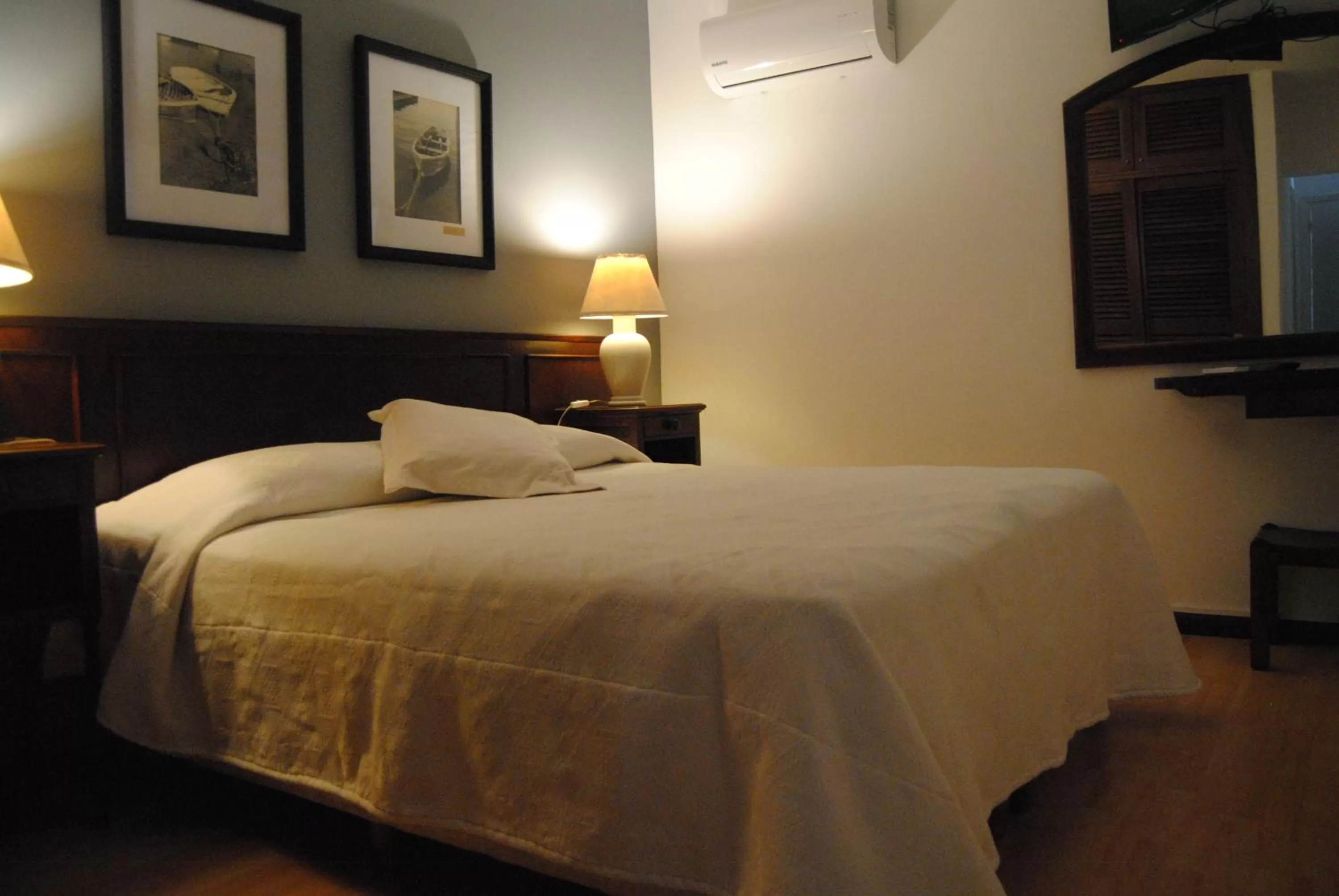 Bedroom, Bed in Hotel 24