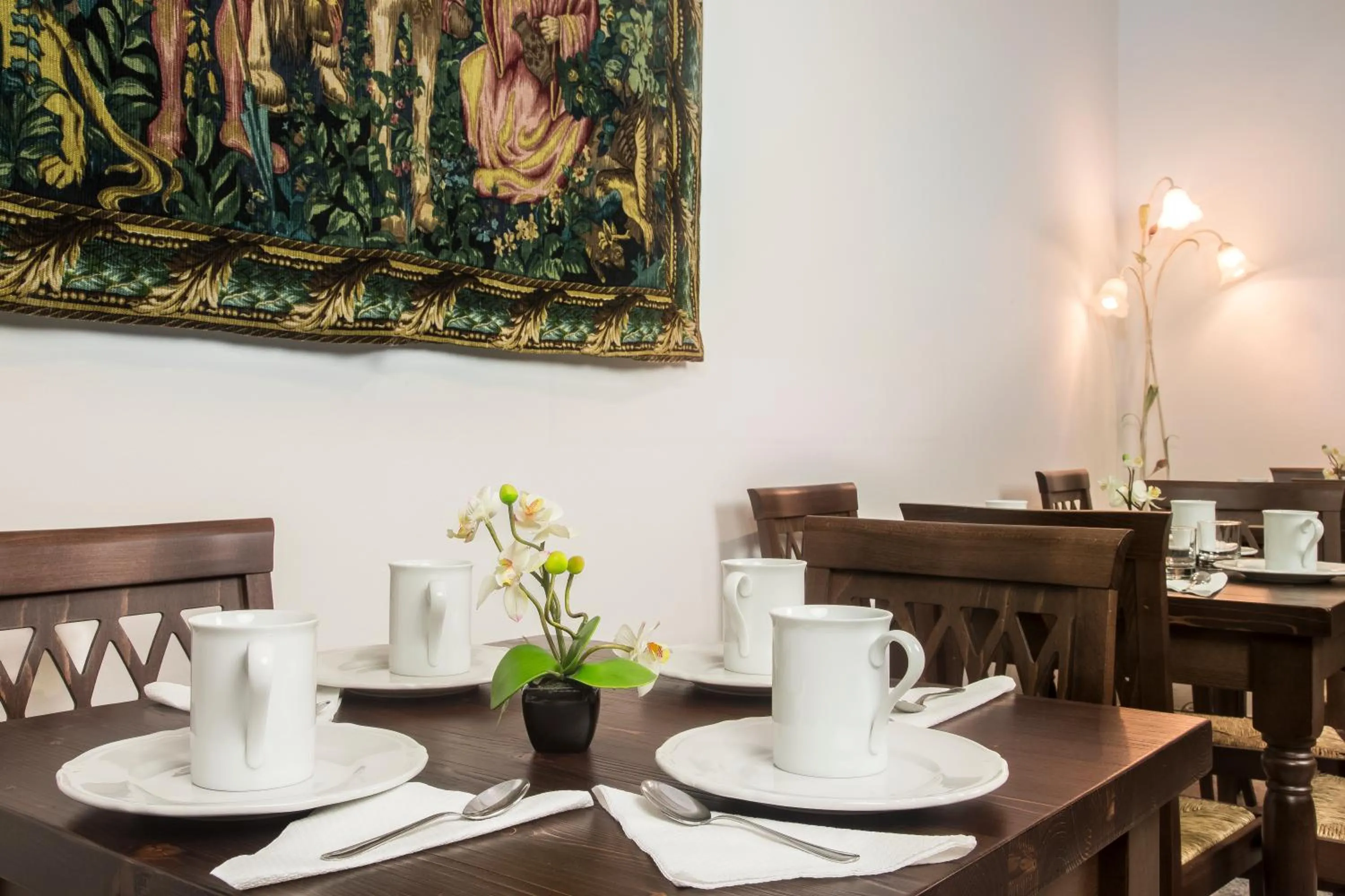 Restaurant/places to eat in Albergo Tre Donzelle